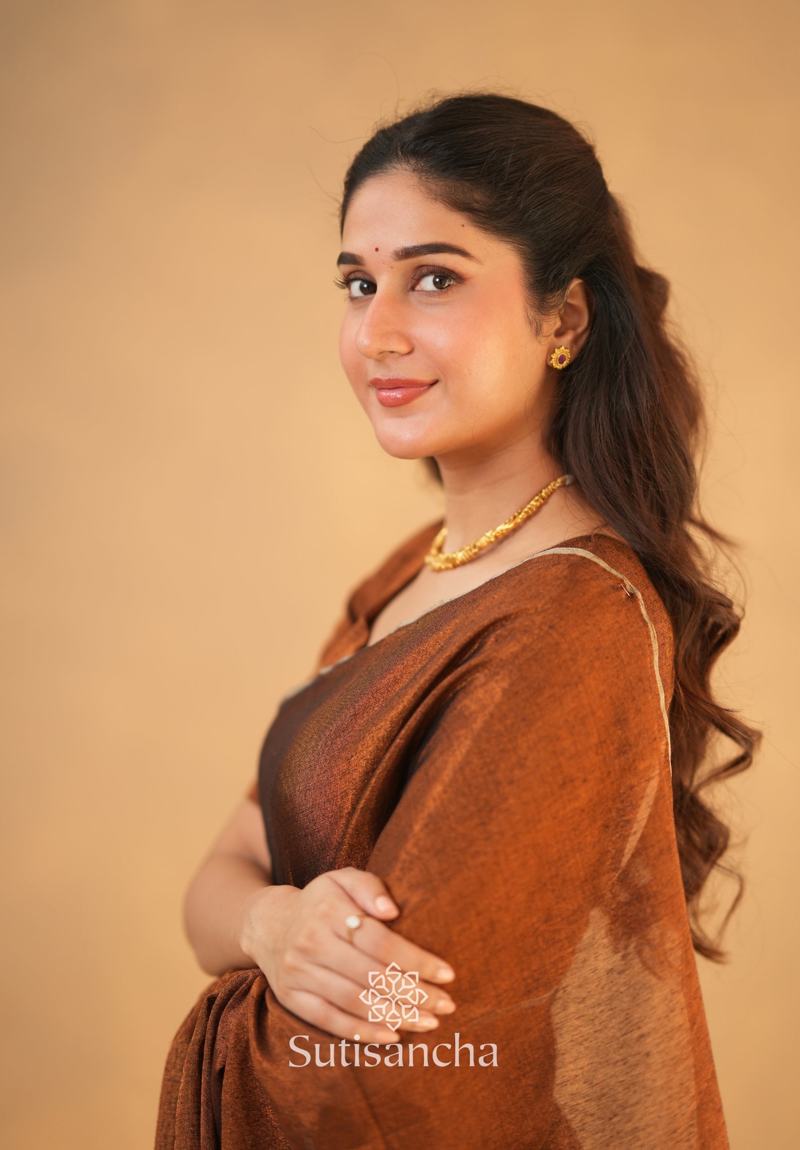 Tissue Charm Light and Lustrous Linen Saree