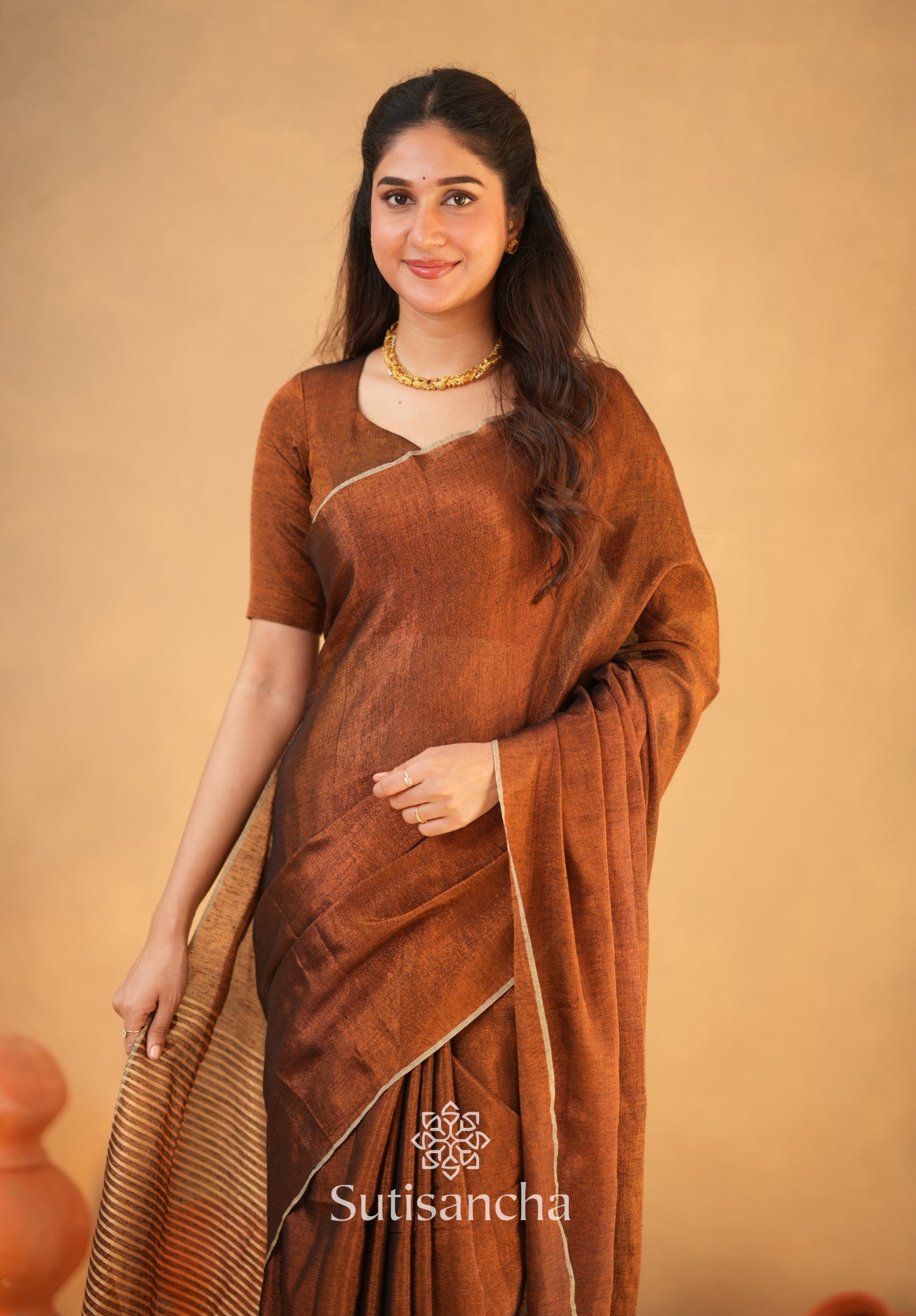 Tissue Charm Light and Lustrous Linen Saree