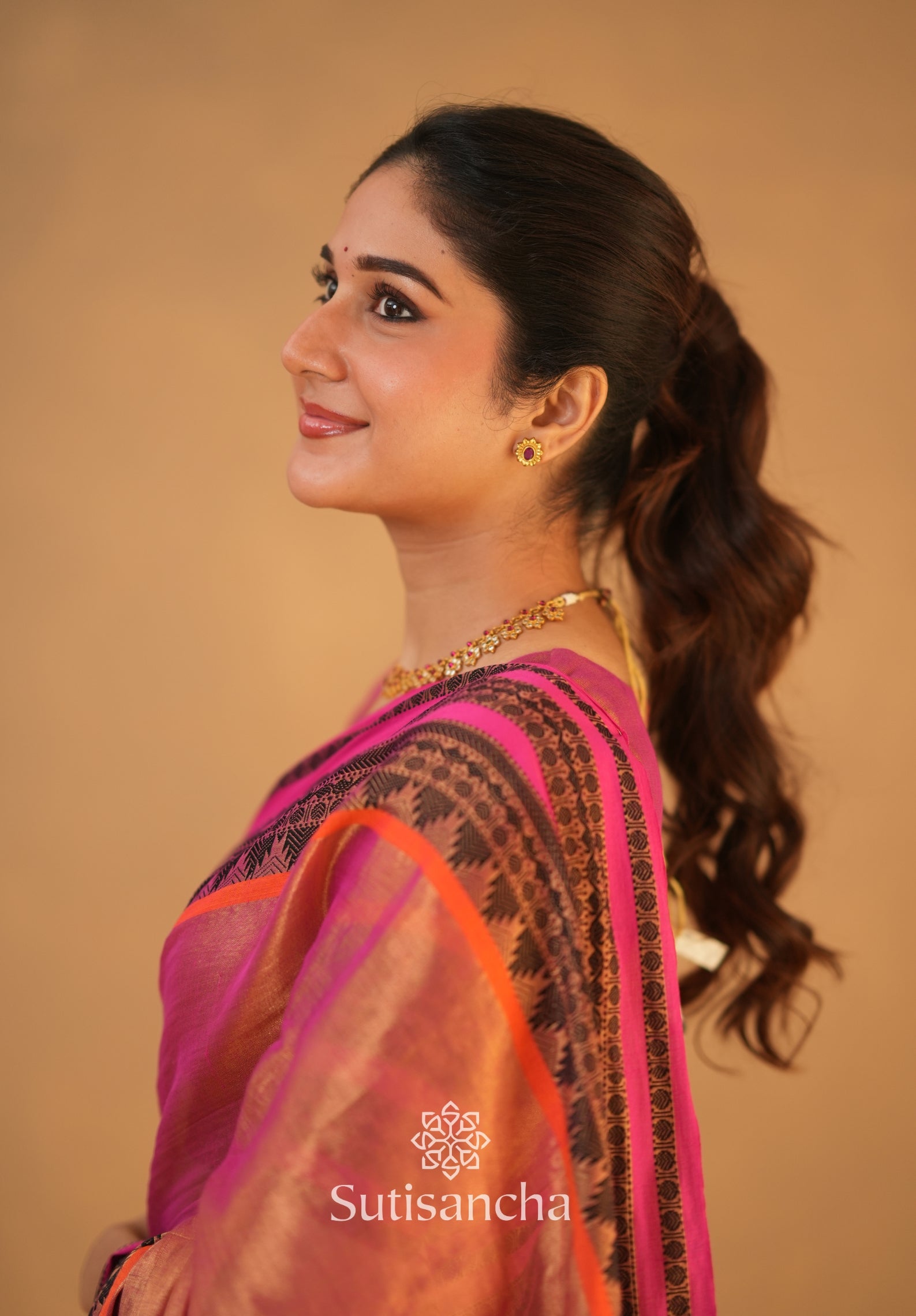 South Charm Tissue Cotton Saree with Traditional Border