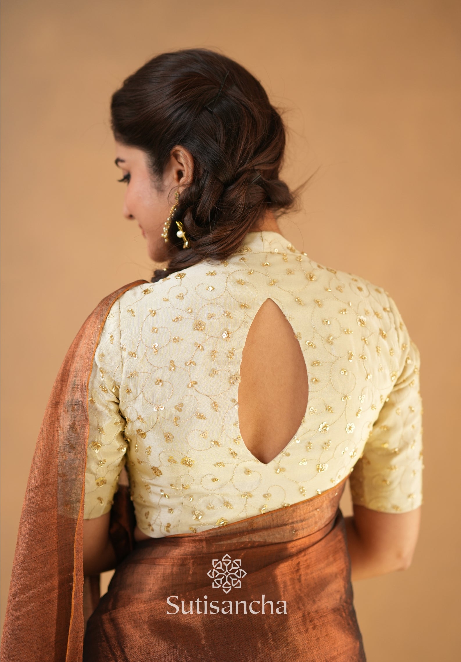 Beads Bloom Tissue Elegance