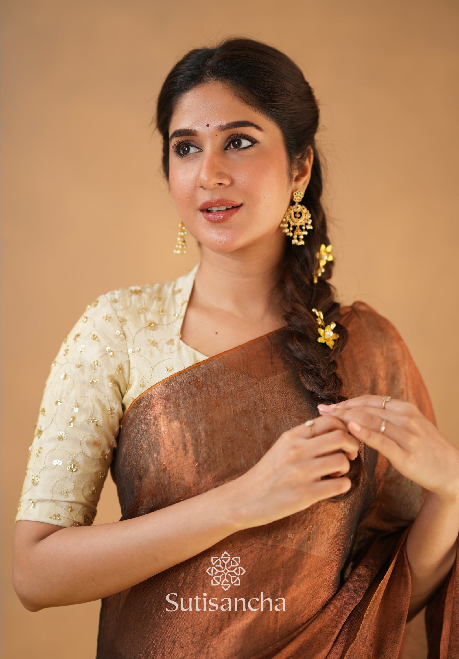 Beads Bloom Tissue Elegance