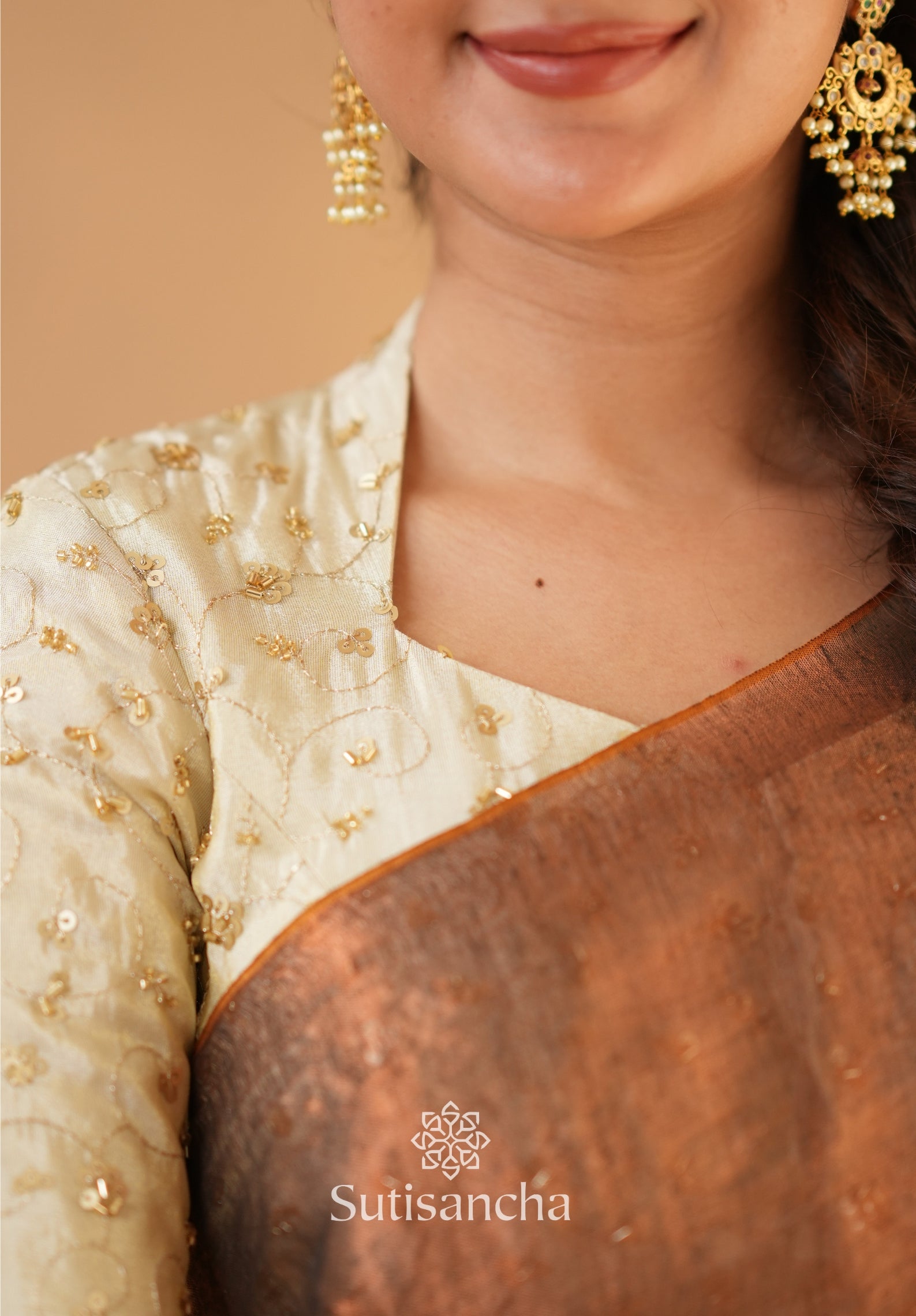 Beads Bloom Tissue Elegance