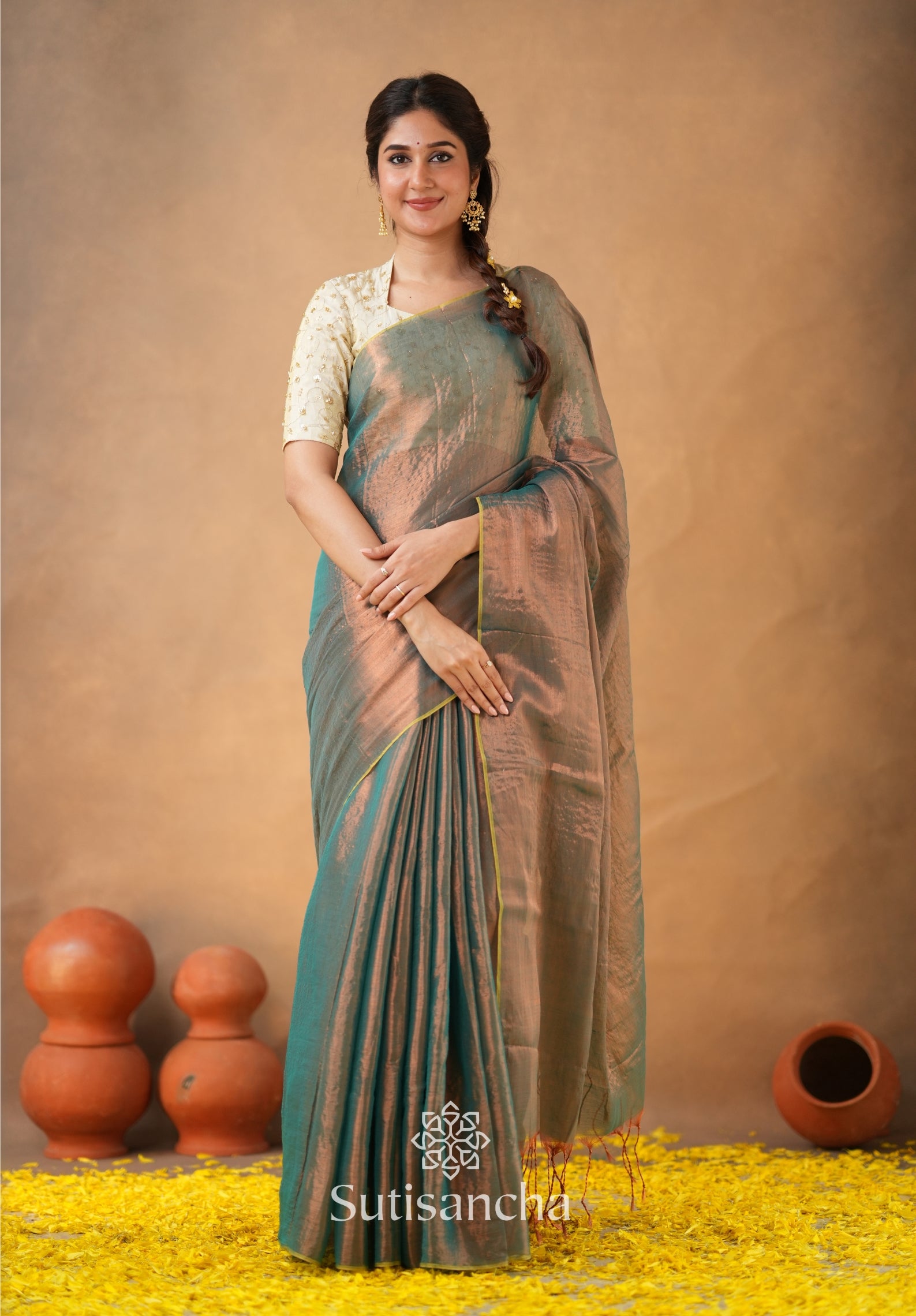 Beads Bloom Tissue Elegance