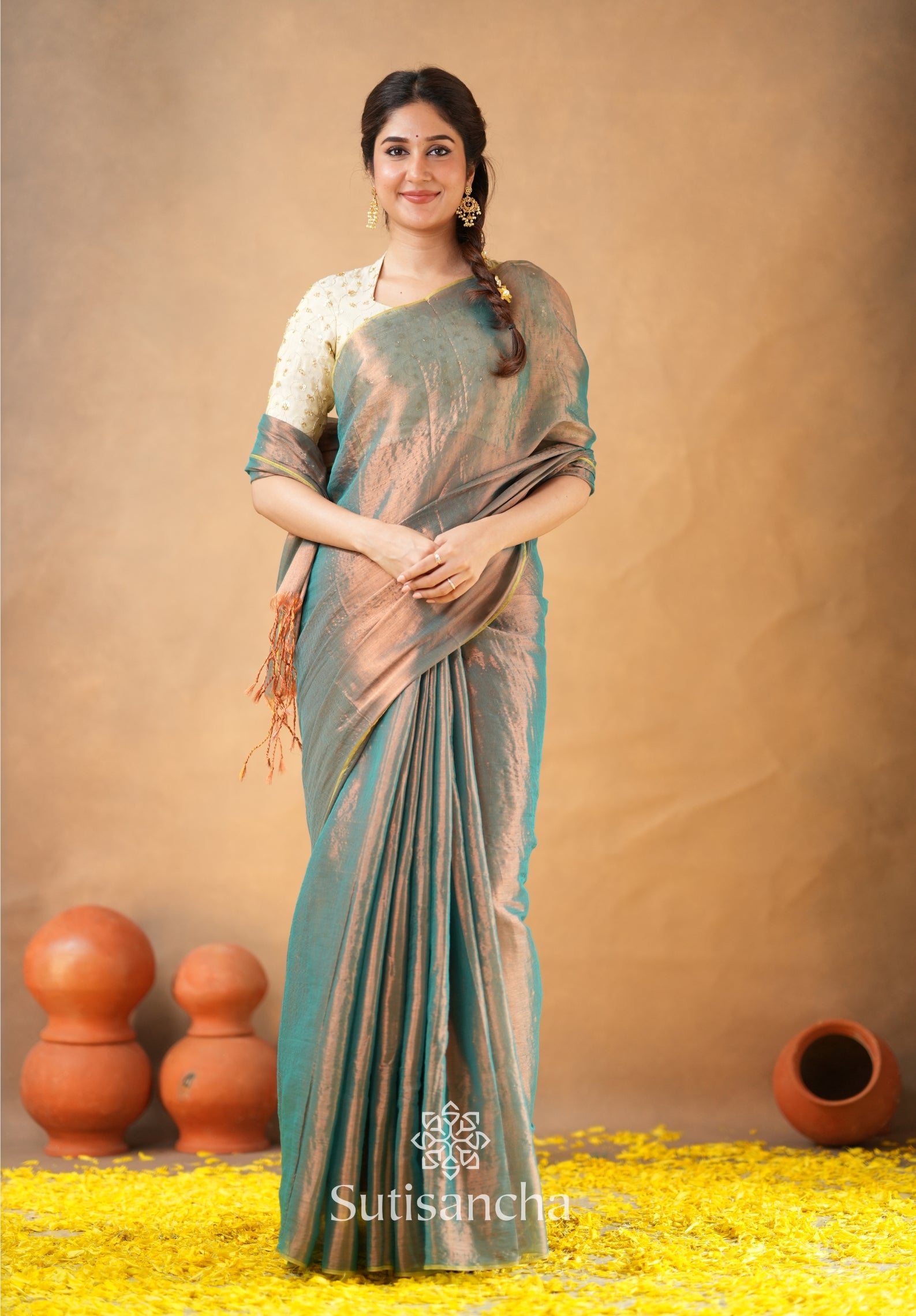 Beads Bloom Tissue Elegance