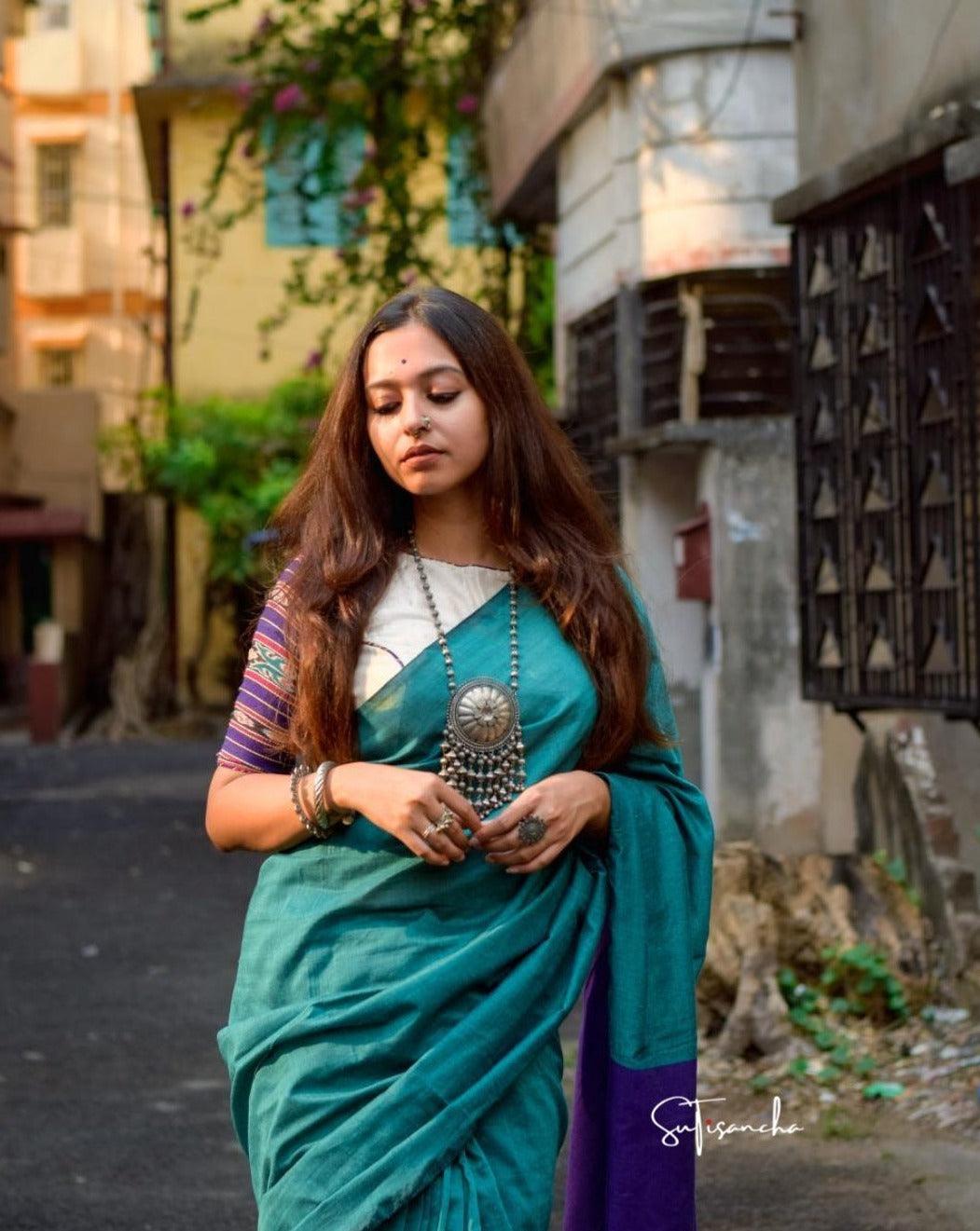 Sutisancha Purple Pallu Handloom Pure Khadi PomPom Saree - Suti Sancha