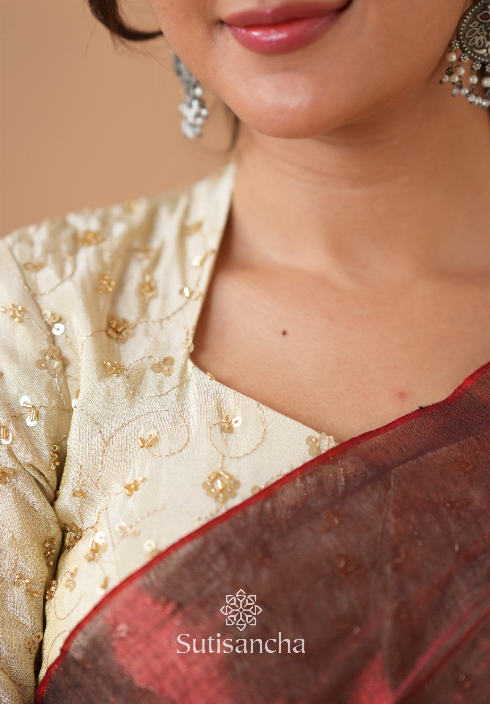 Beads Bloom Tissue Elegance