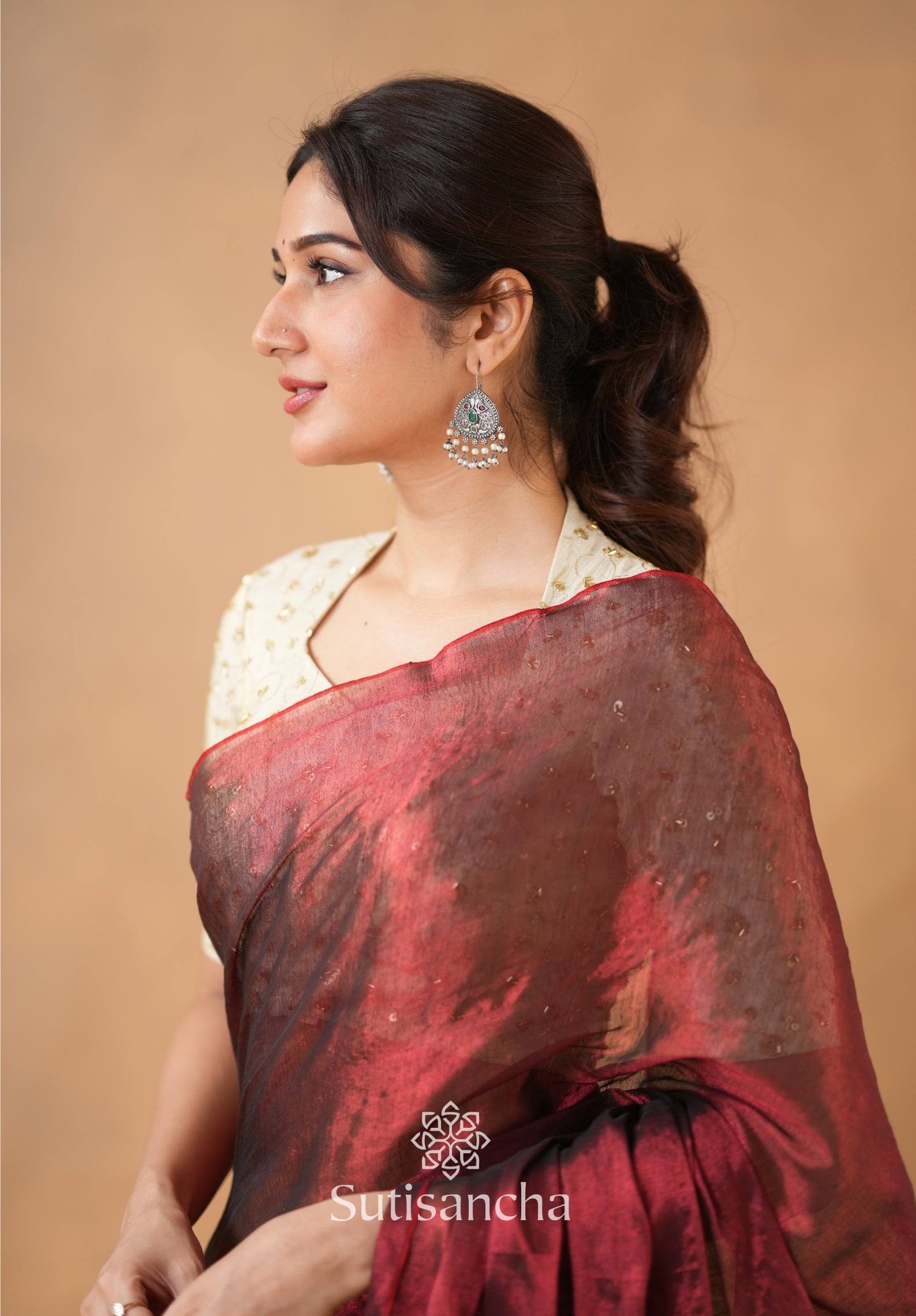 Beads Bloom Tissue Elegance