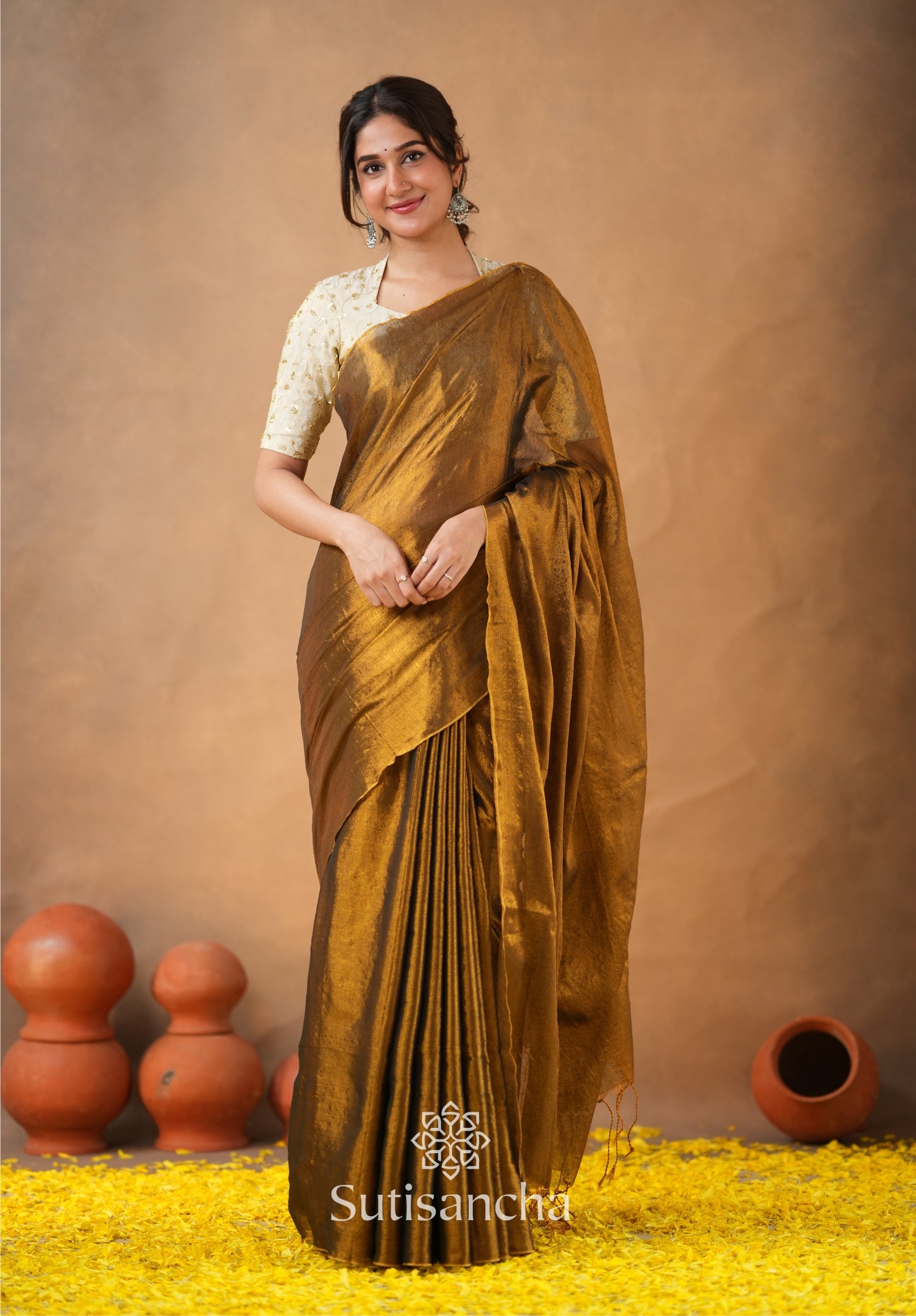 Beads Bloom Tissue Elegance