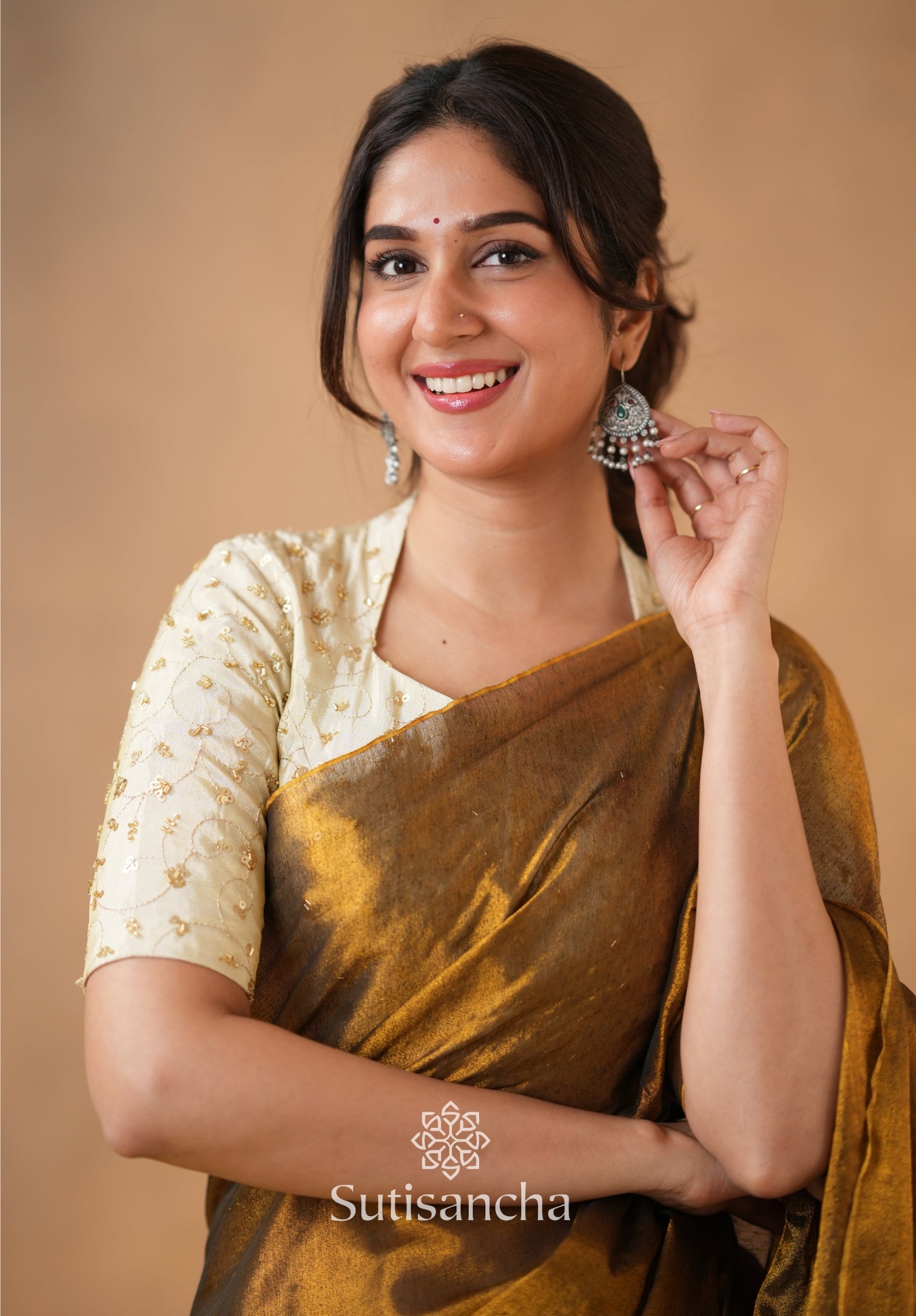 Beads Bloom Tissue Elegance