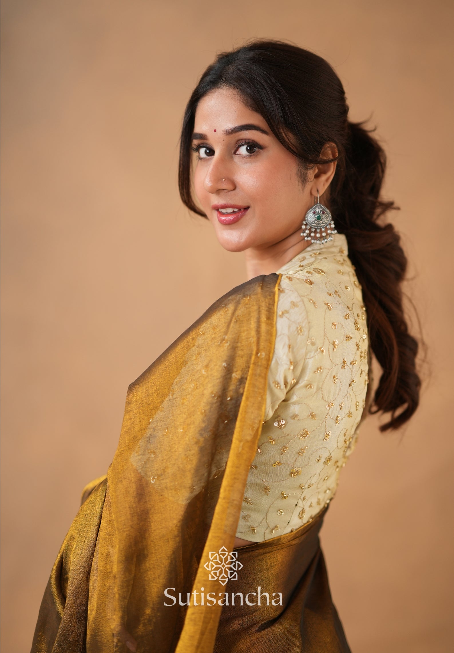 Beads Bloom Tissue Elegance