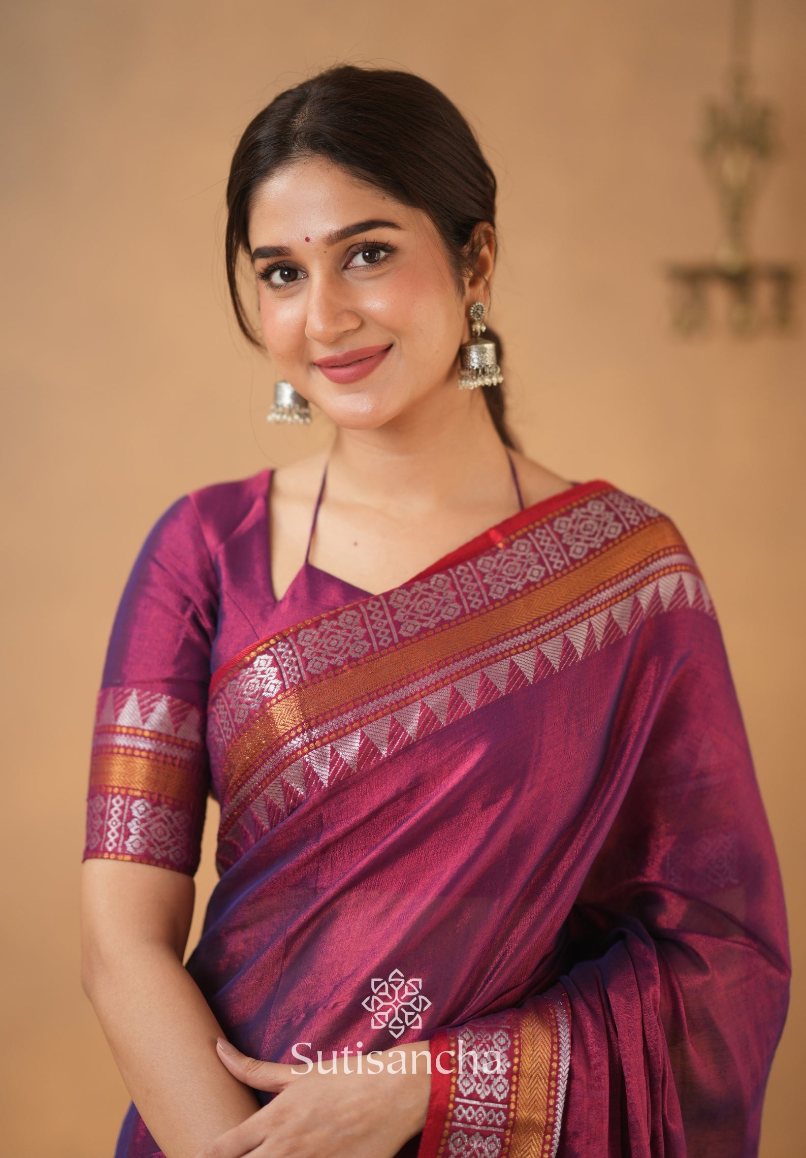 Artisan’s Touch: Magenta Handloom Tissue Cotton Saree