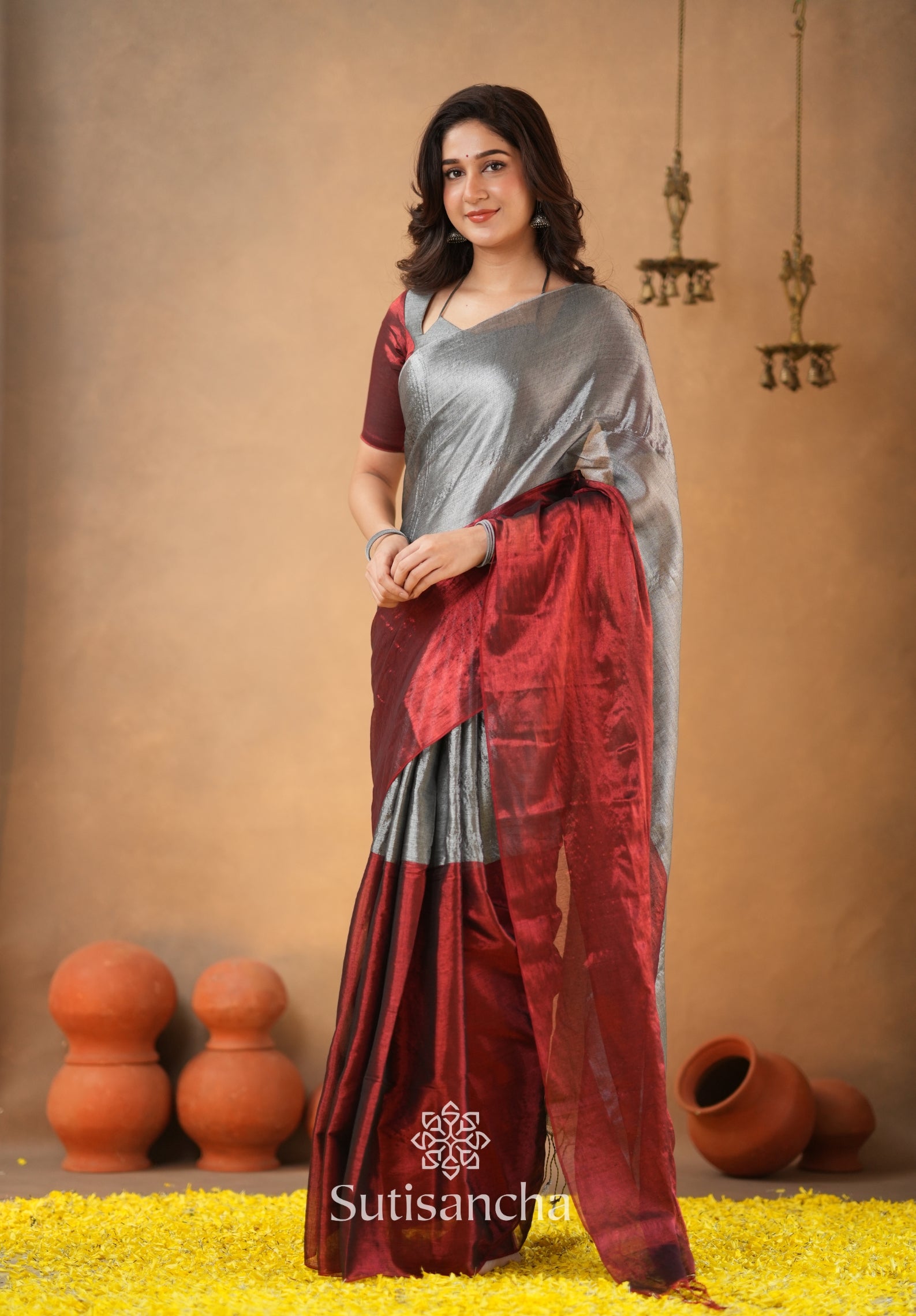 Regal Split Elegance Handloom Tissue Cotton Saree