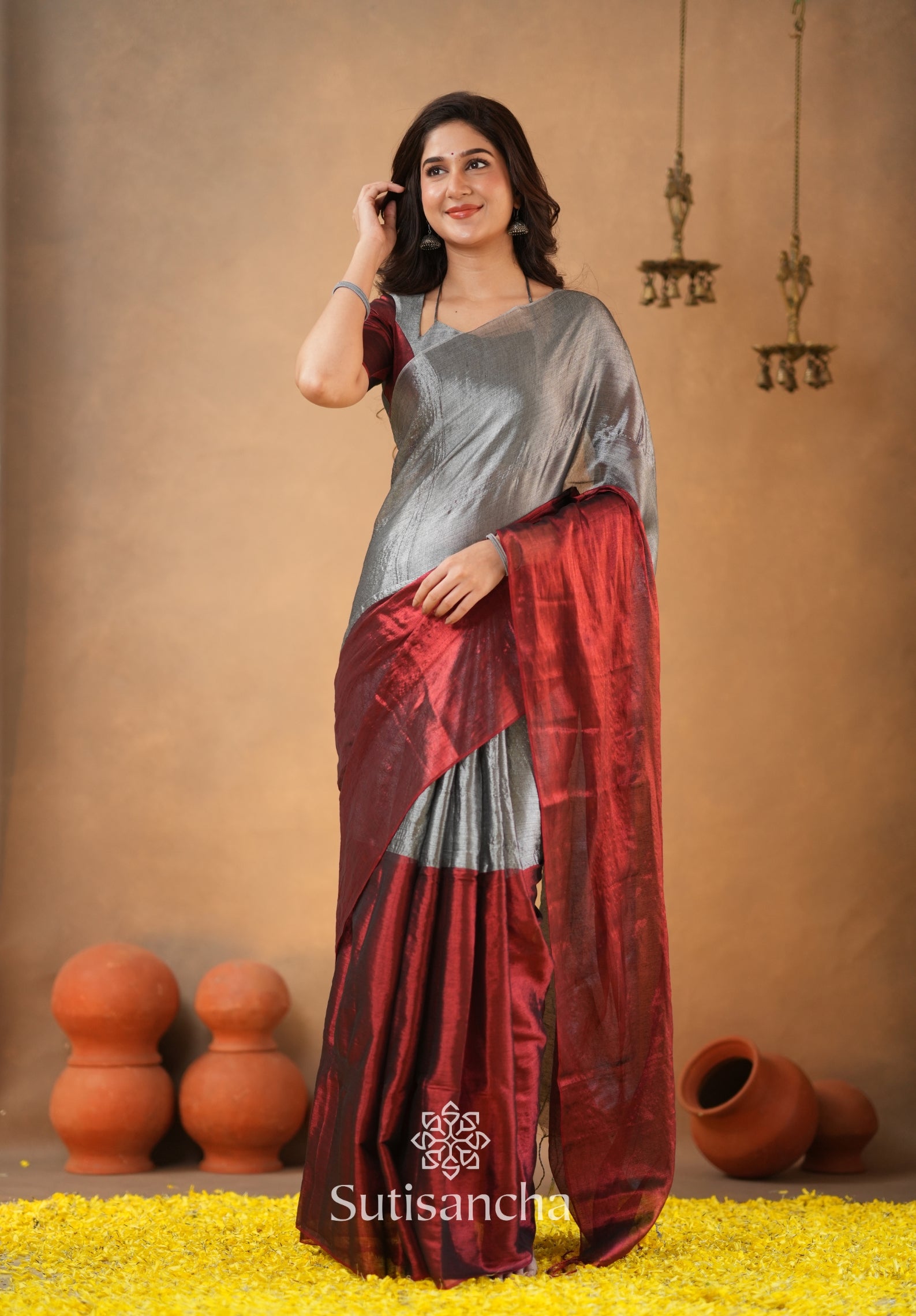 Regal Split Elegance Handloom Tissue Cotton Saree