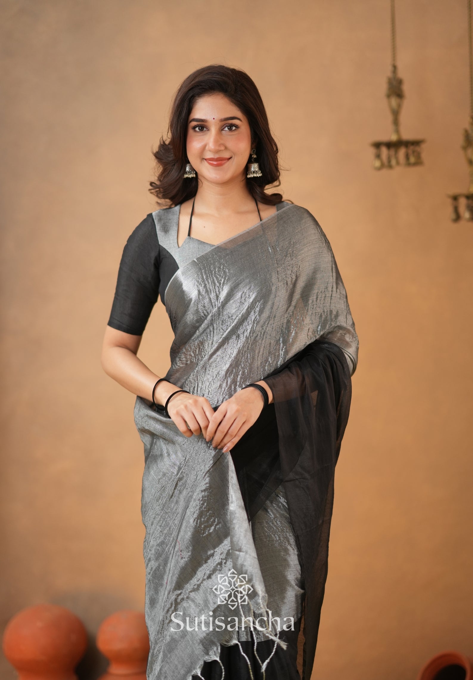Regal Split Elegance Handloom Tissue Cotton Saree