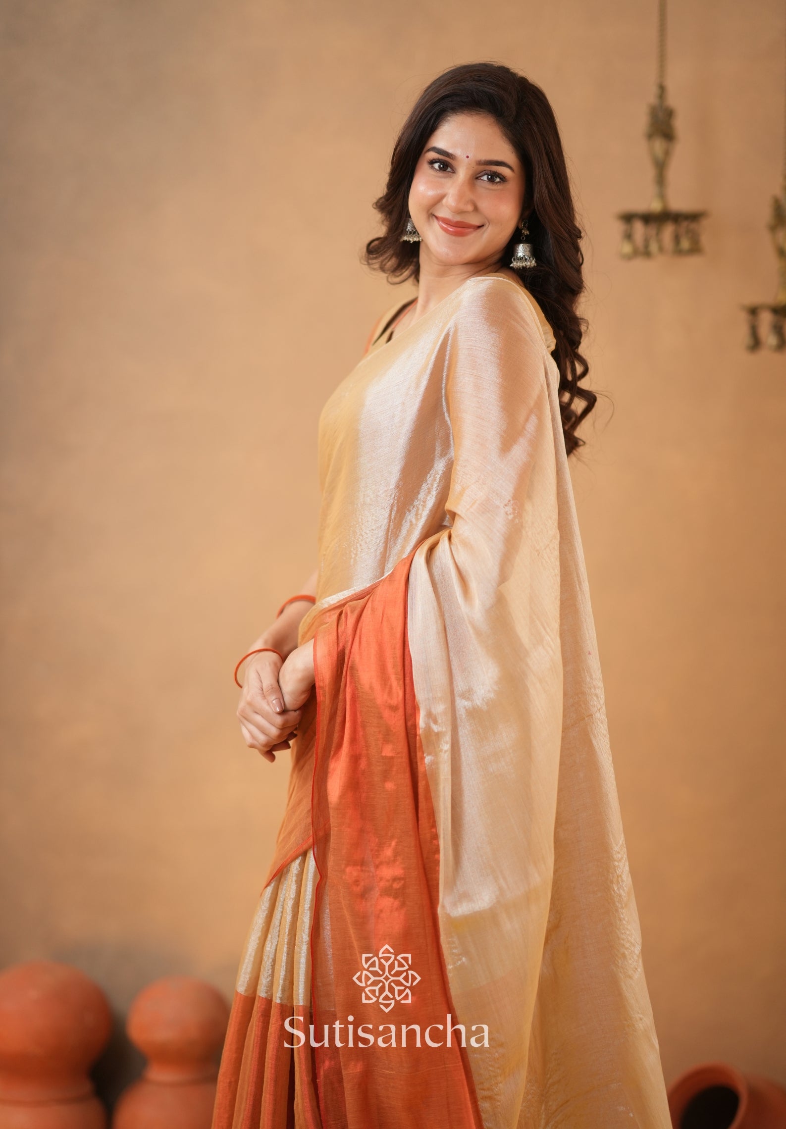 Regal Split Elegance Handloom Tissue Cotton Saree