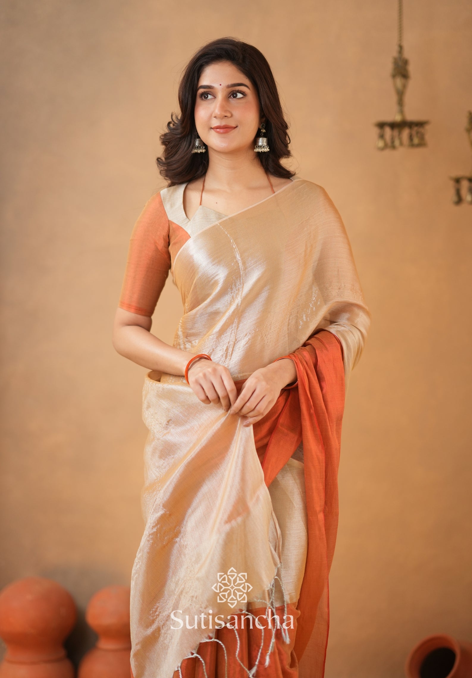 Regal Split Elegance Handloom Tissue Cotton Saree