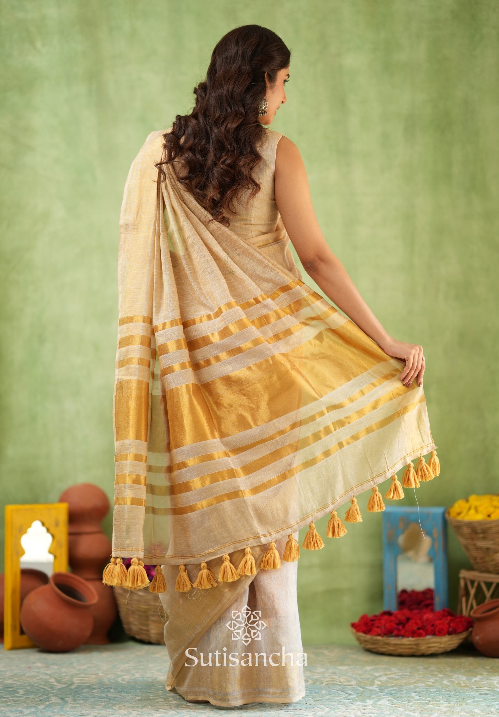 Opulent Golden Border Saree with Tassel Detailing – Cotton Linen Weave