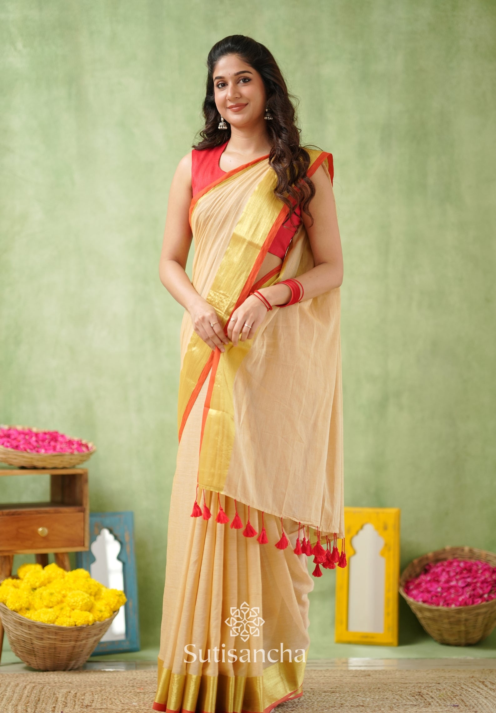 Golden Edge Classic Mul Saree