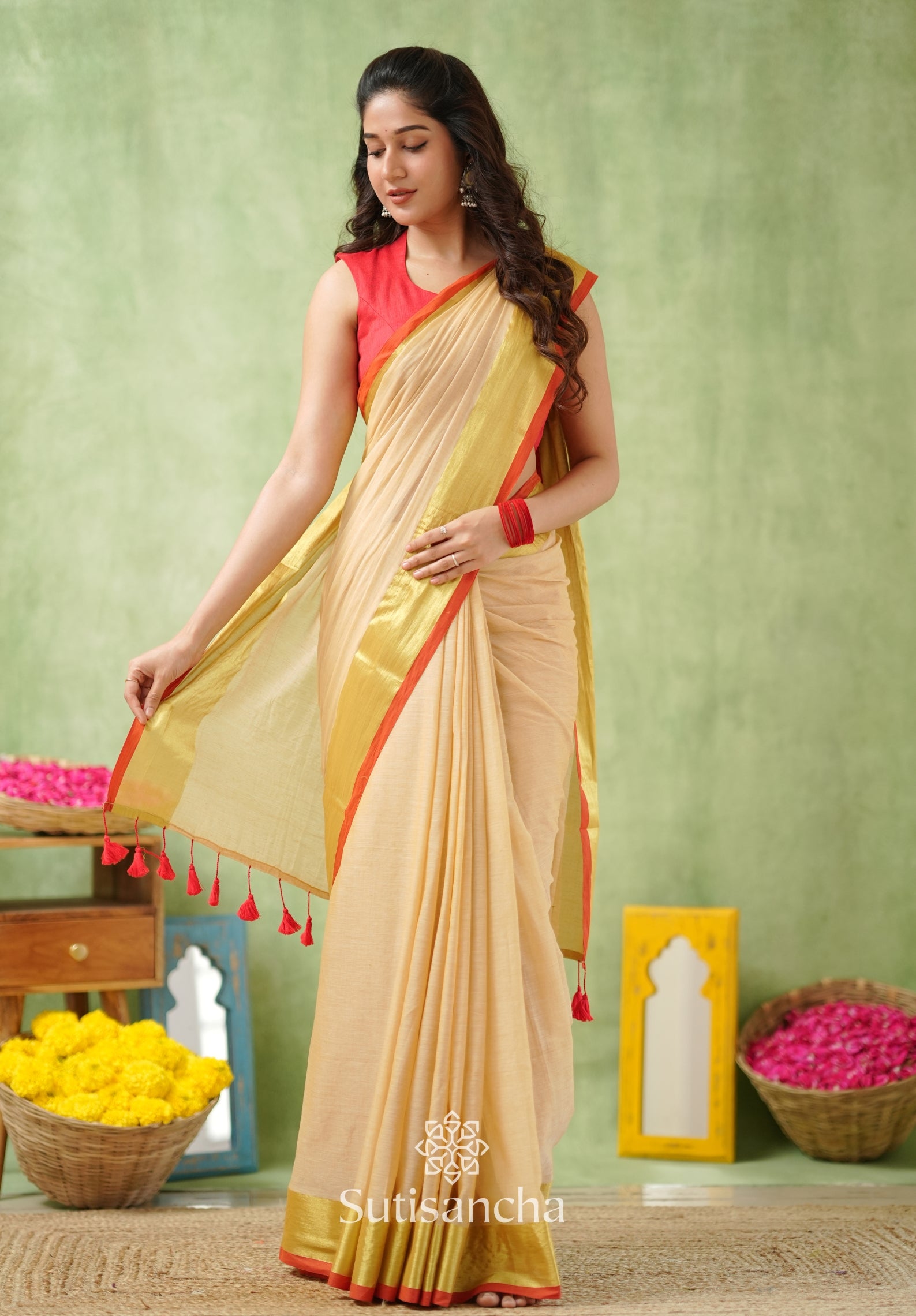 Golden Edge Classic Mul Saree