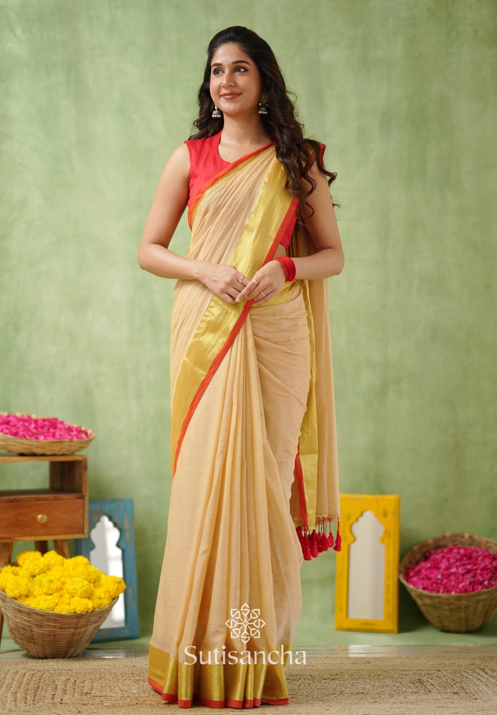 Golden Edge Classic Mul Saree