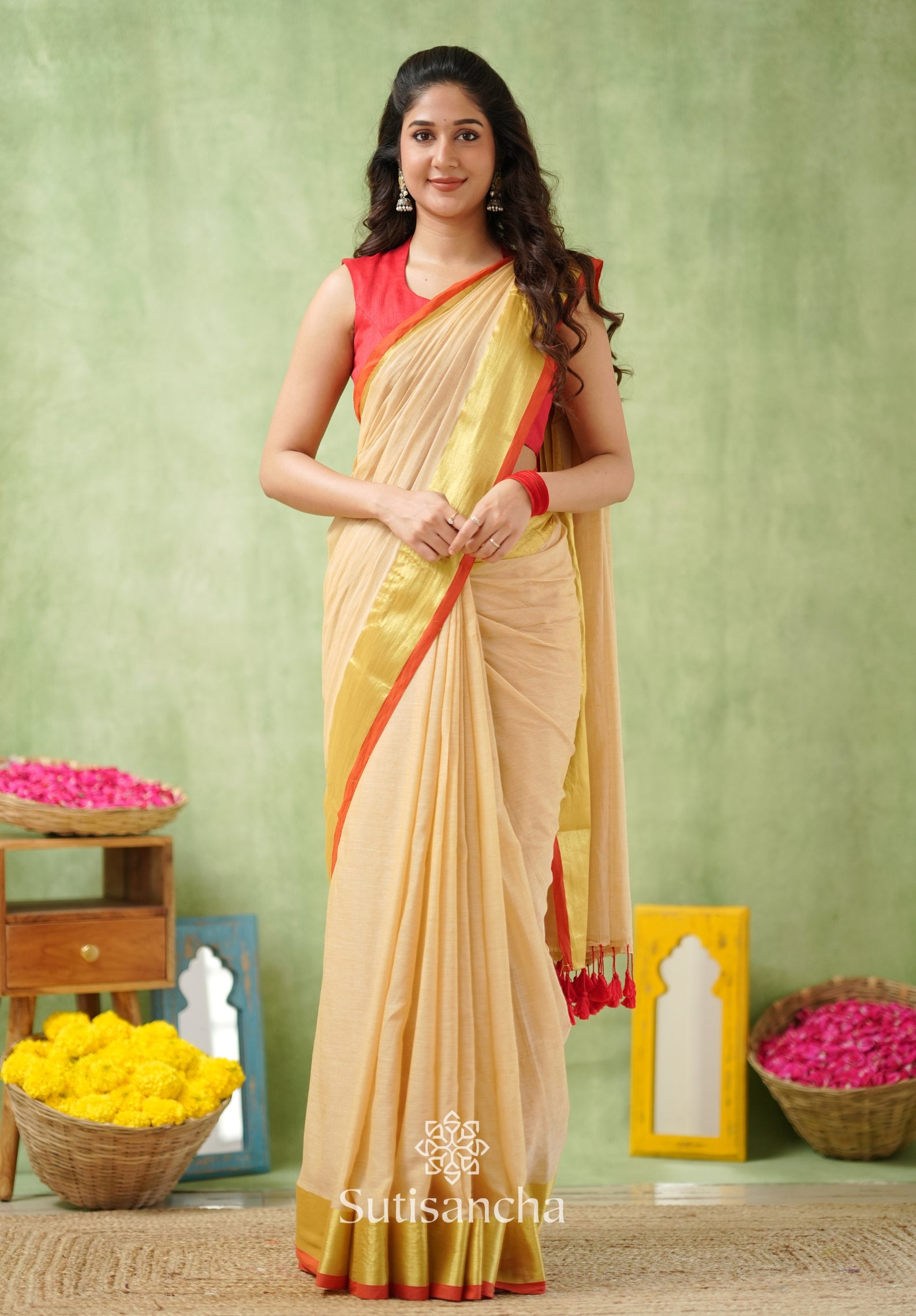 Golden Edge Classic Mul Saree