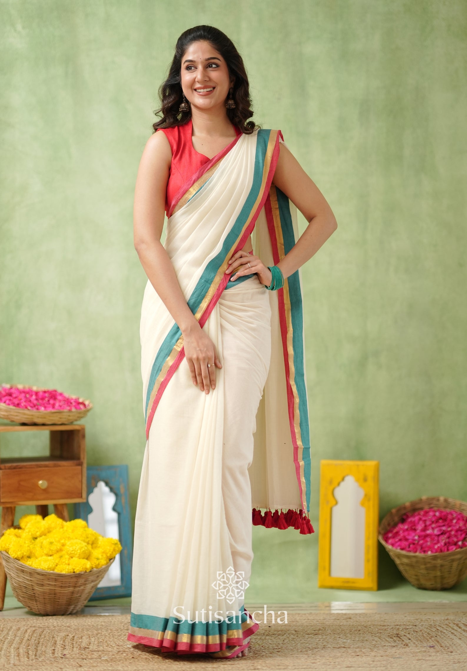 Golden Edge Classic Mul Saree