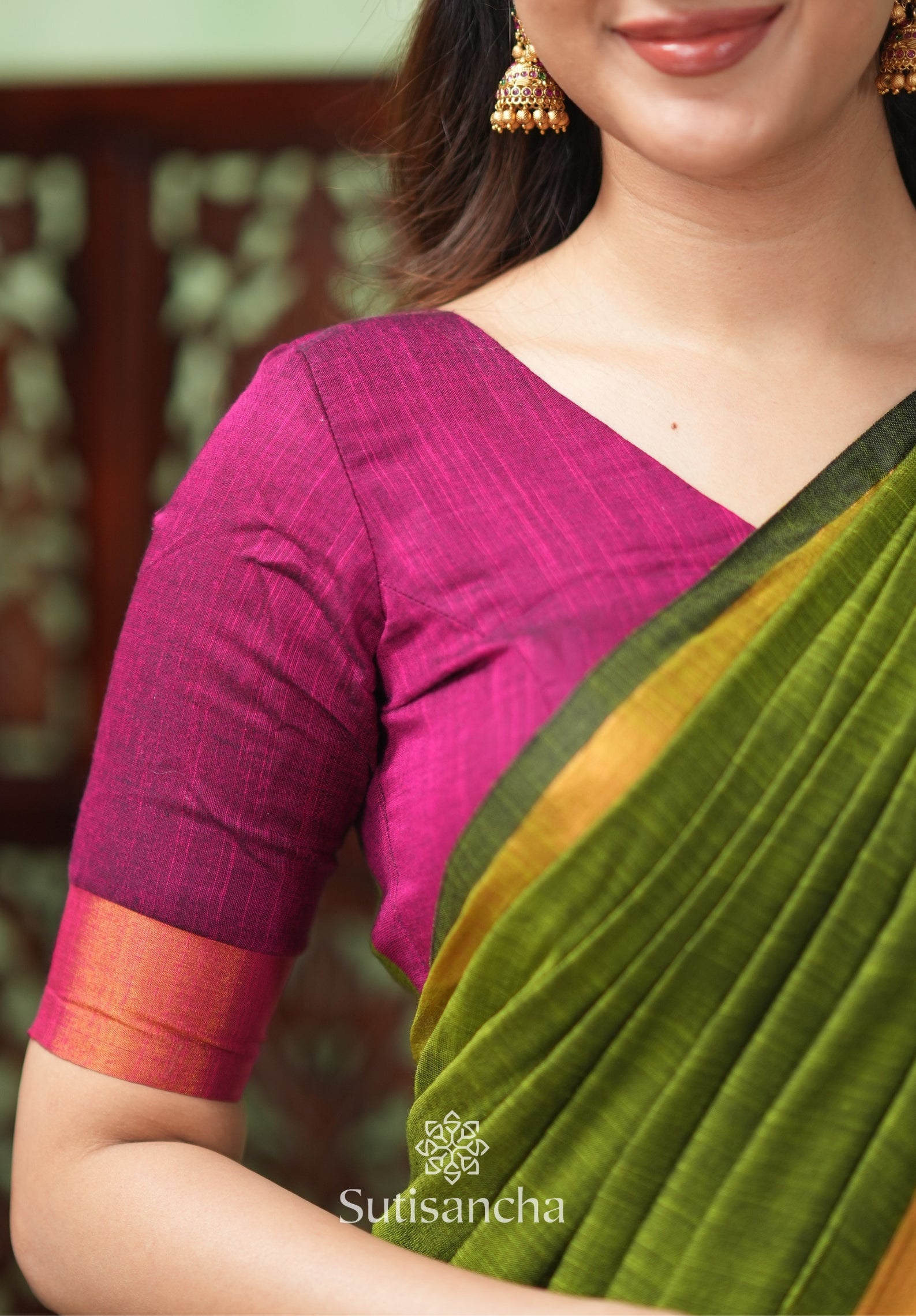 Royal Roots Revived Golden Border Cotton Saree