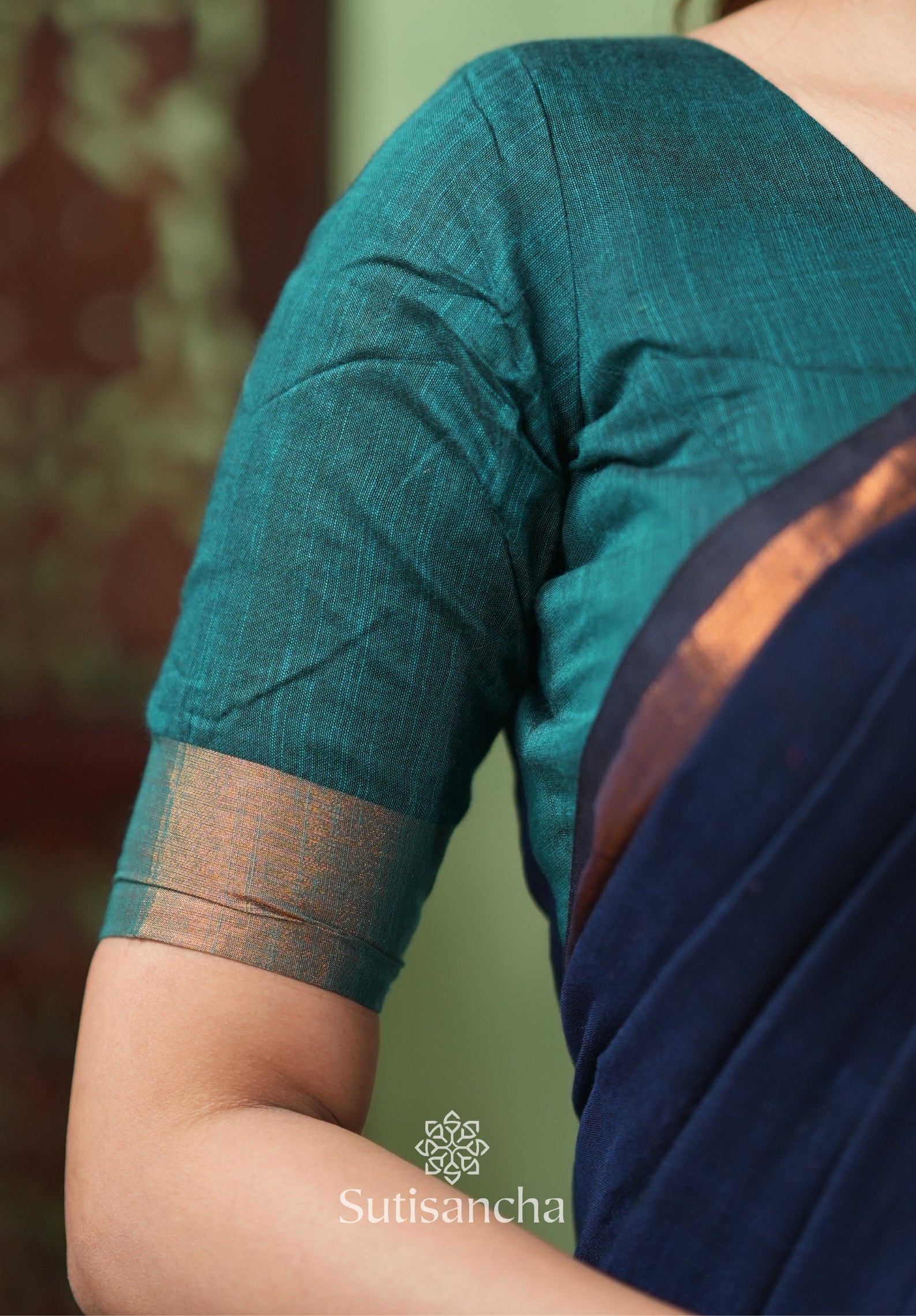 Royal Roots Revived Golden Border Cotton Saree