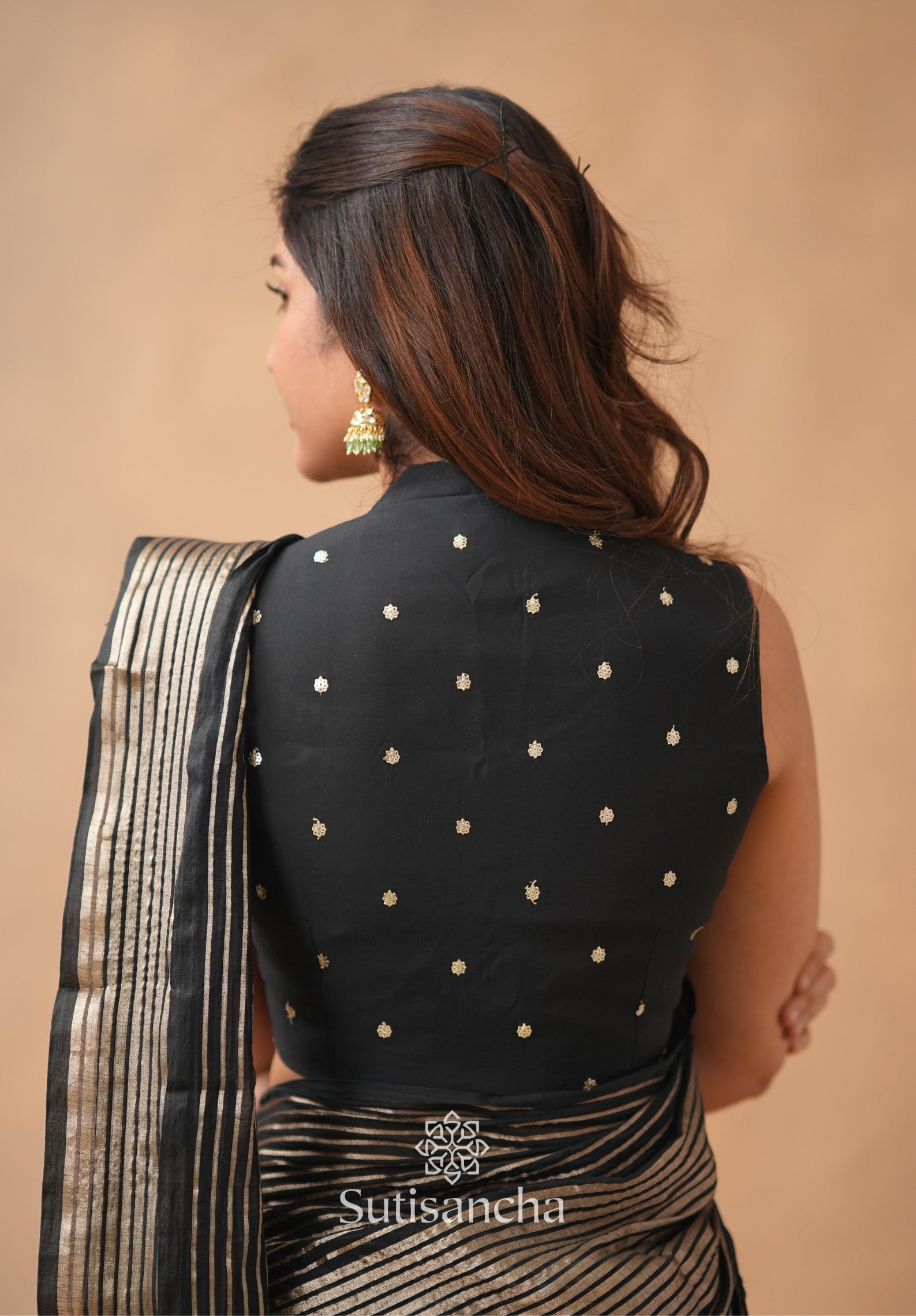 Pure Mul Cotton Saree with Subtle Woven Design