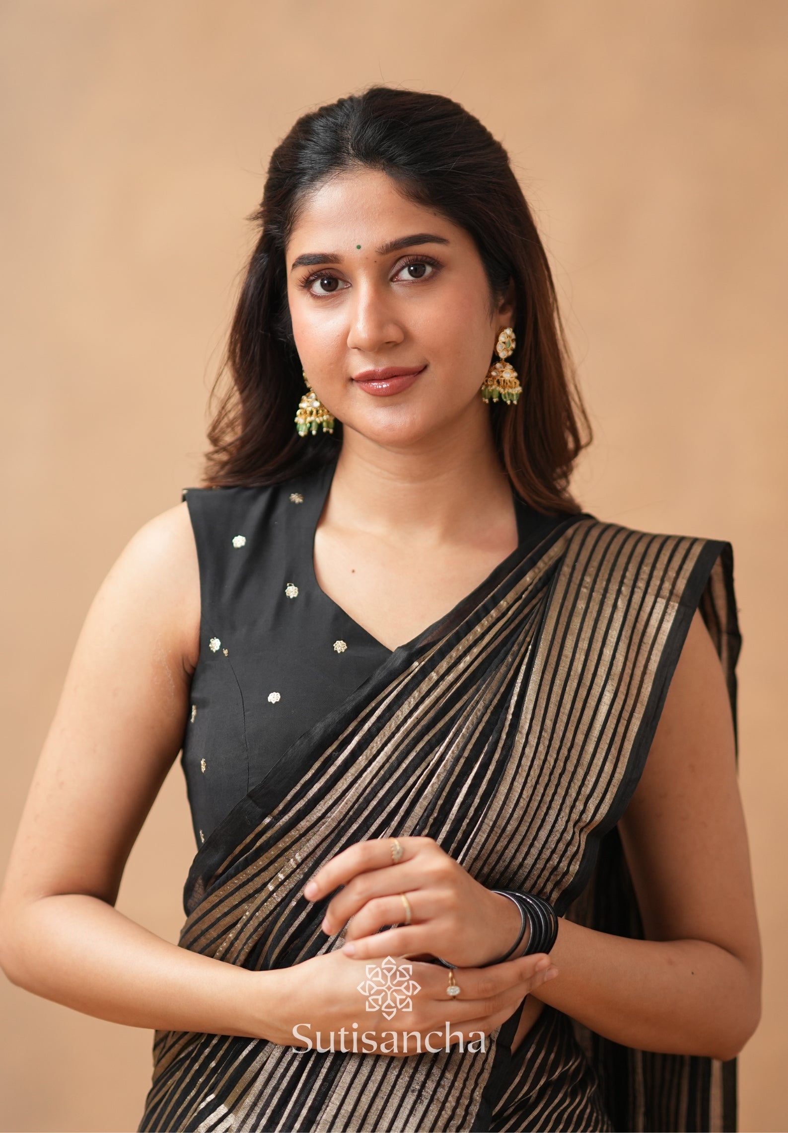 Pure Mul Cotton Saree with Subtle Woven Design