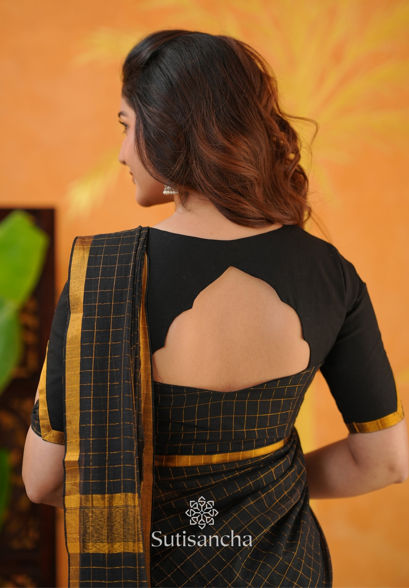 Golden Grid Classic Mul Cotton Saree