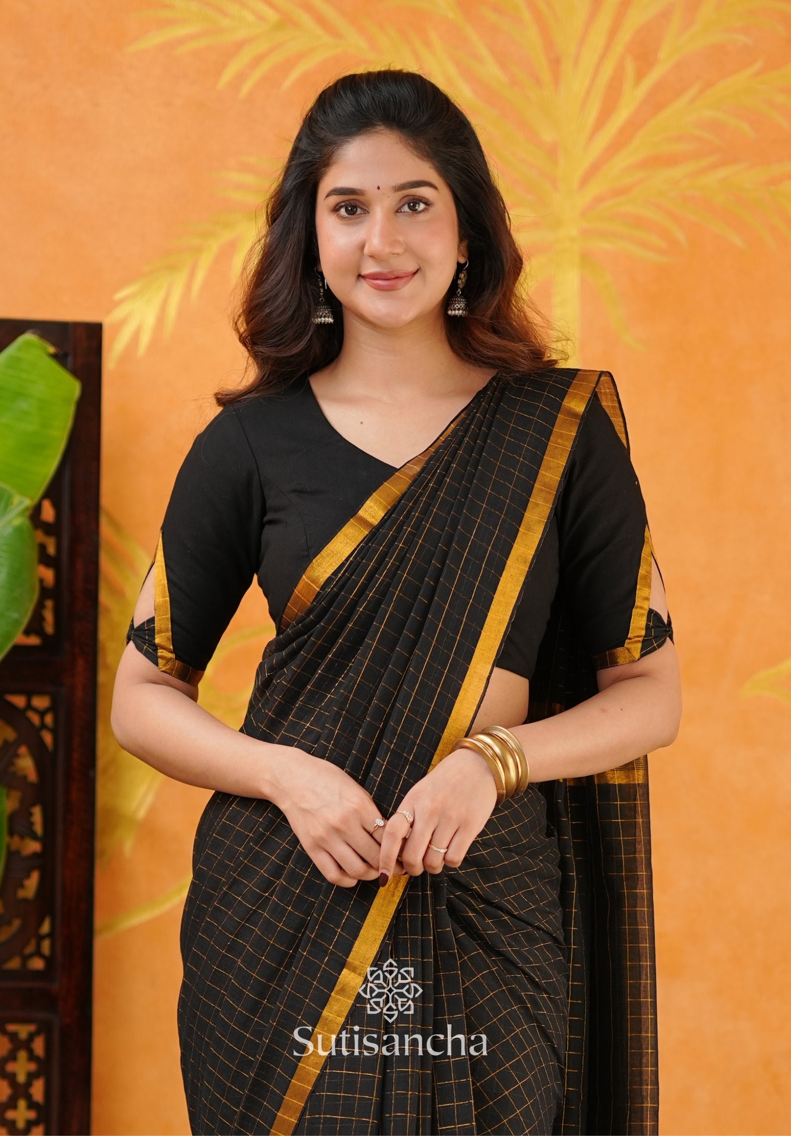 Golden Grid Classic Mul Cotton Saree