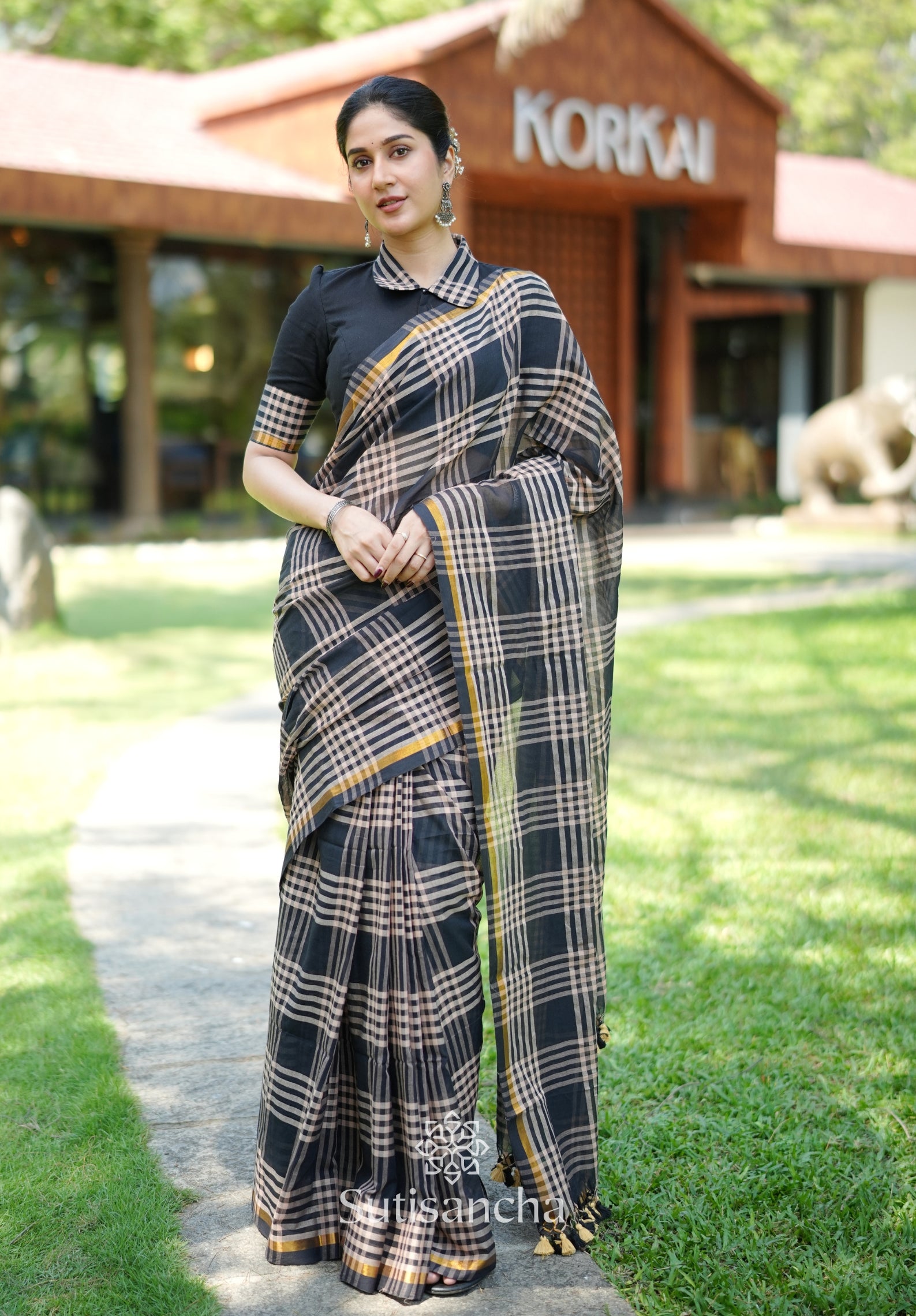 Black Loom Check Elegance Saree