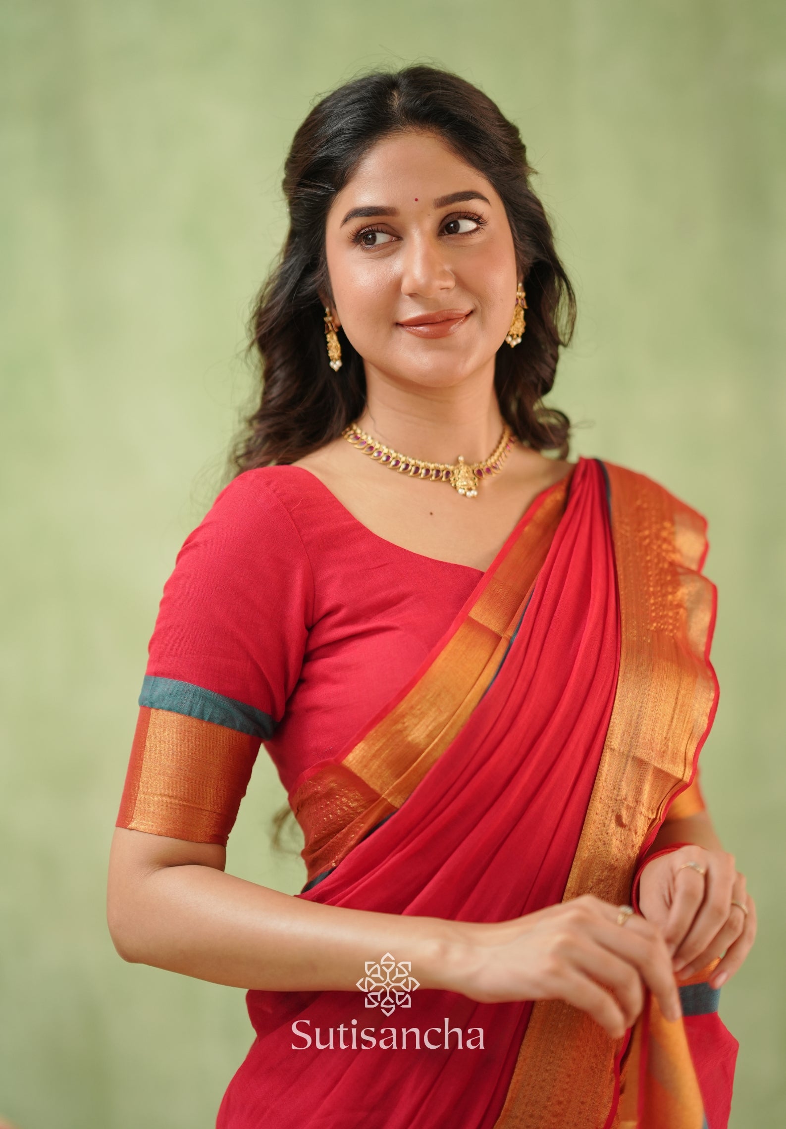 Golden Edge Classic Mul Saree