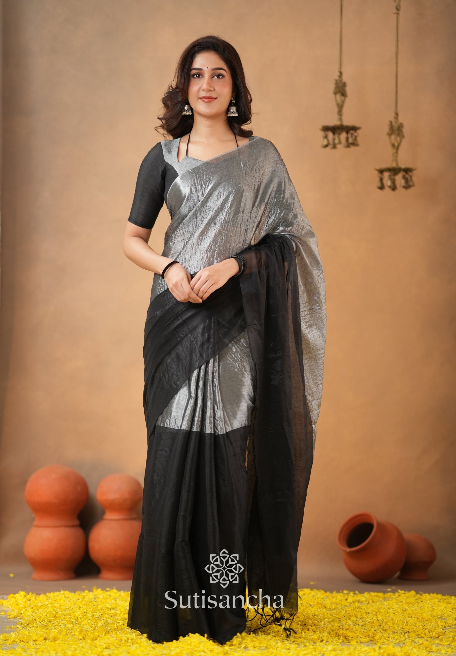 Regal Split Elegance Handloom Tissue Cotton Saree