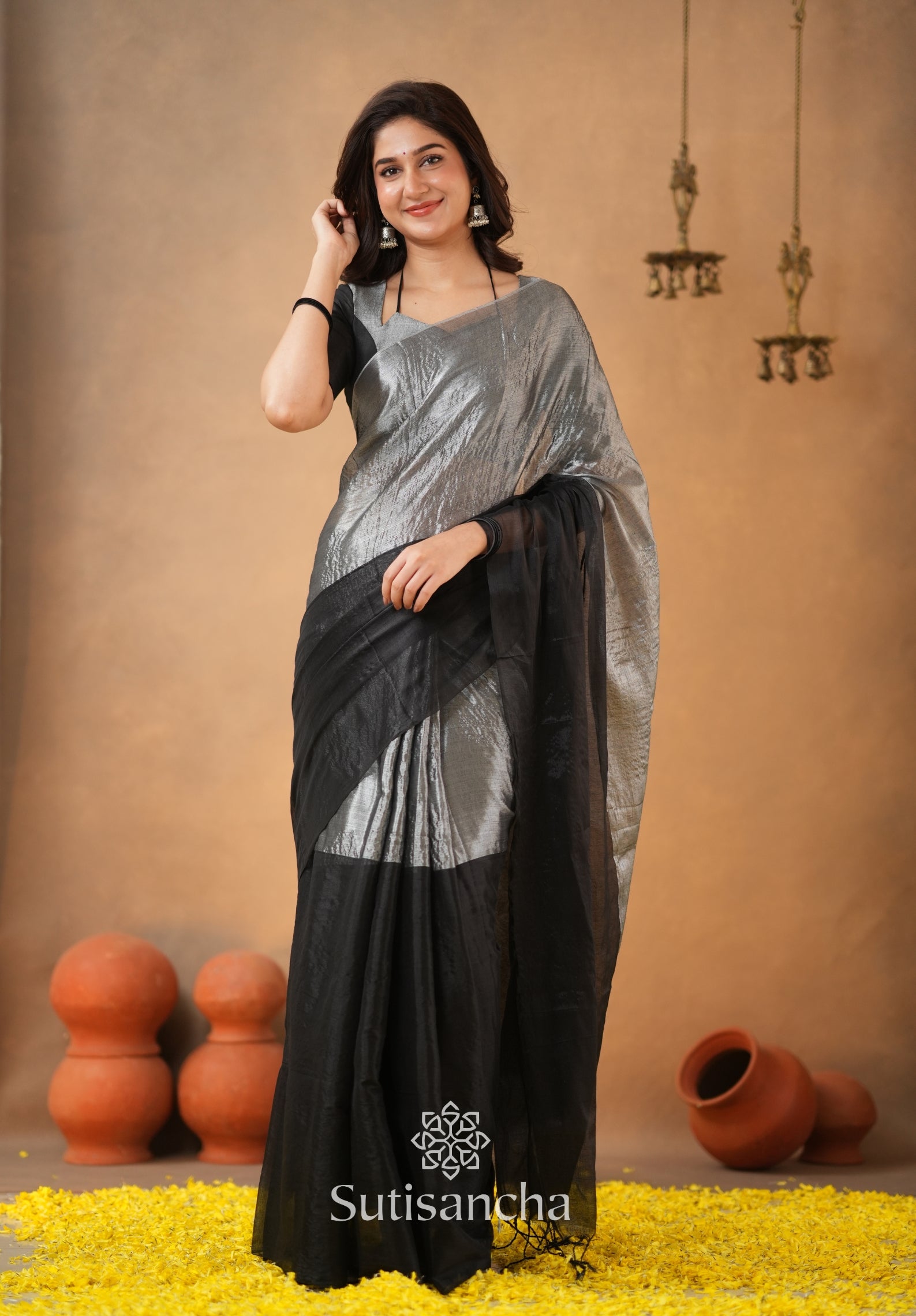 Regal Split Elegance Handloom Tissue Cotton Saree