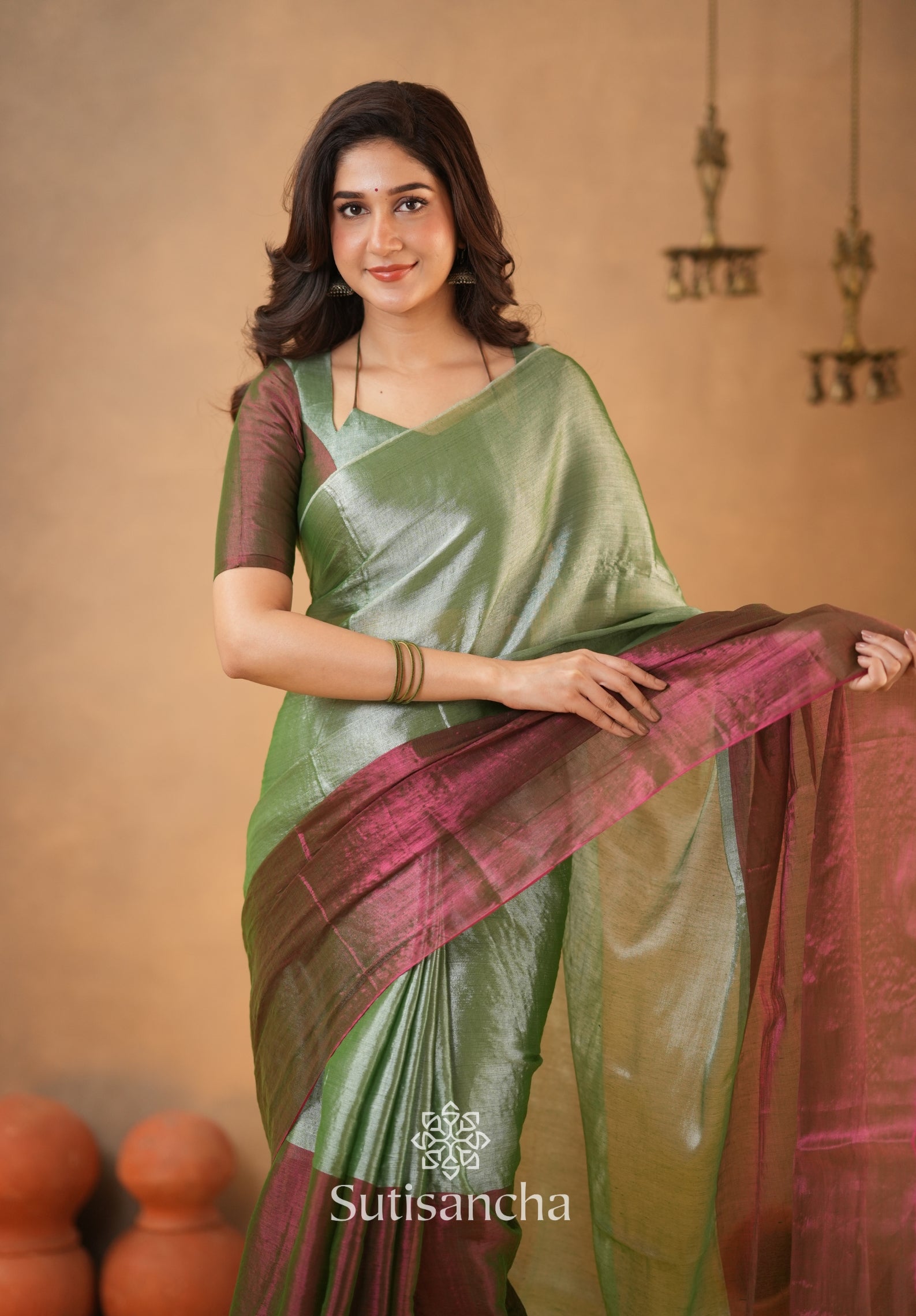 Regal Split Elegance Handloom Tissue Cotton Saree