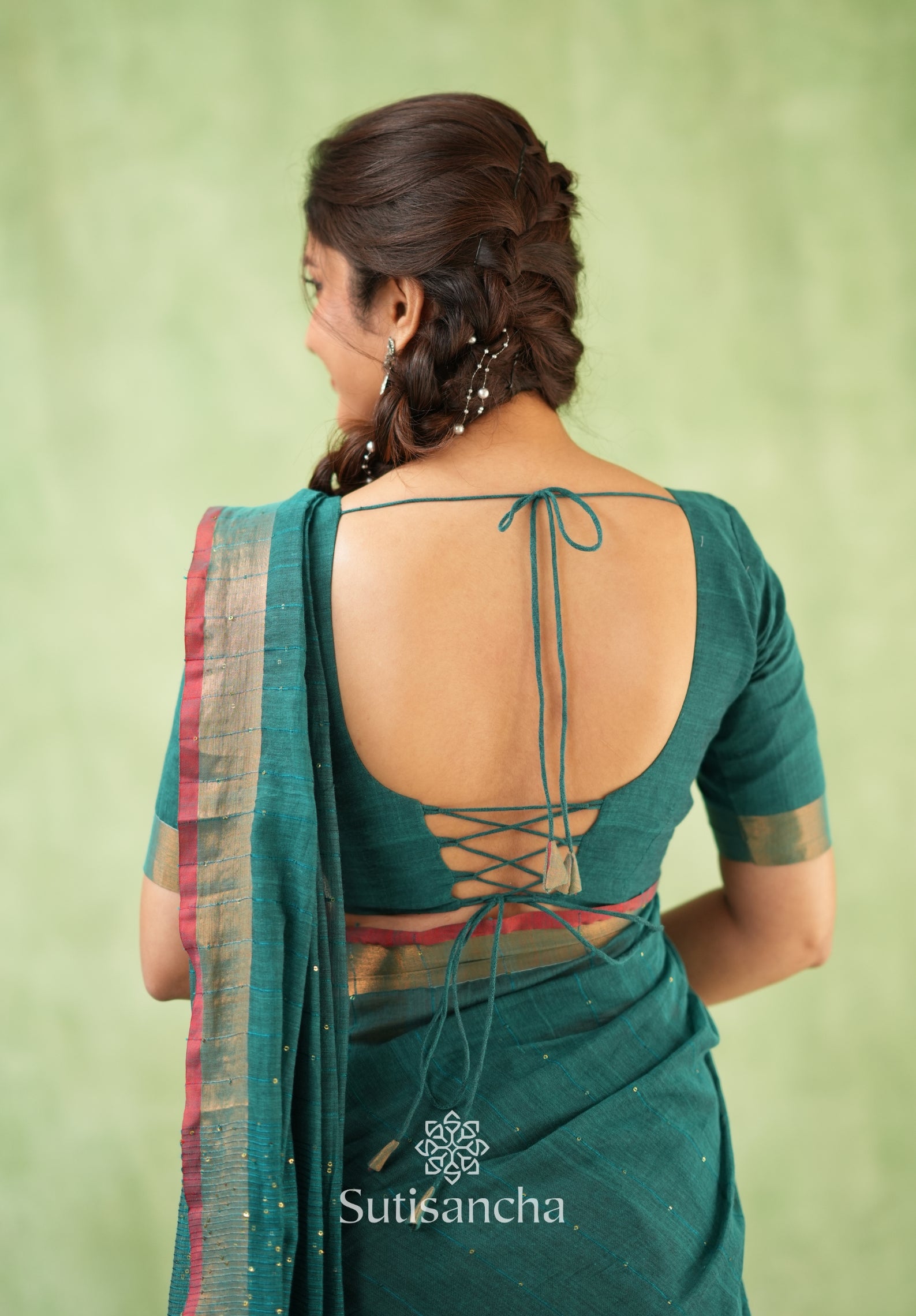 Sitaara Mul: Handwoven Sequin Elegance