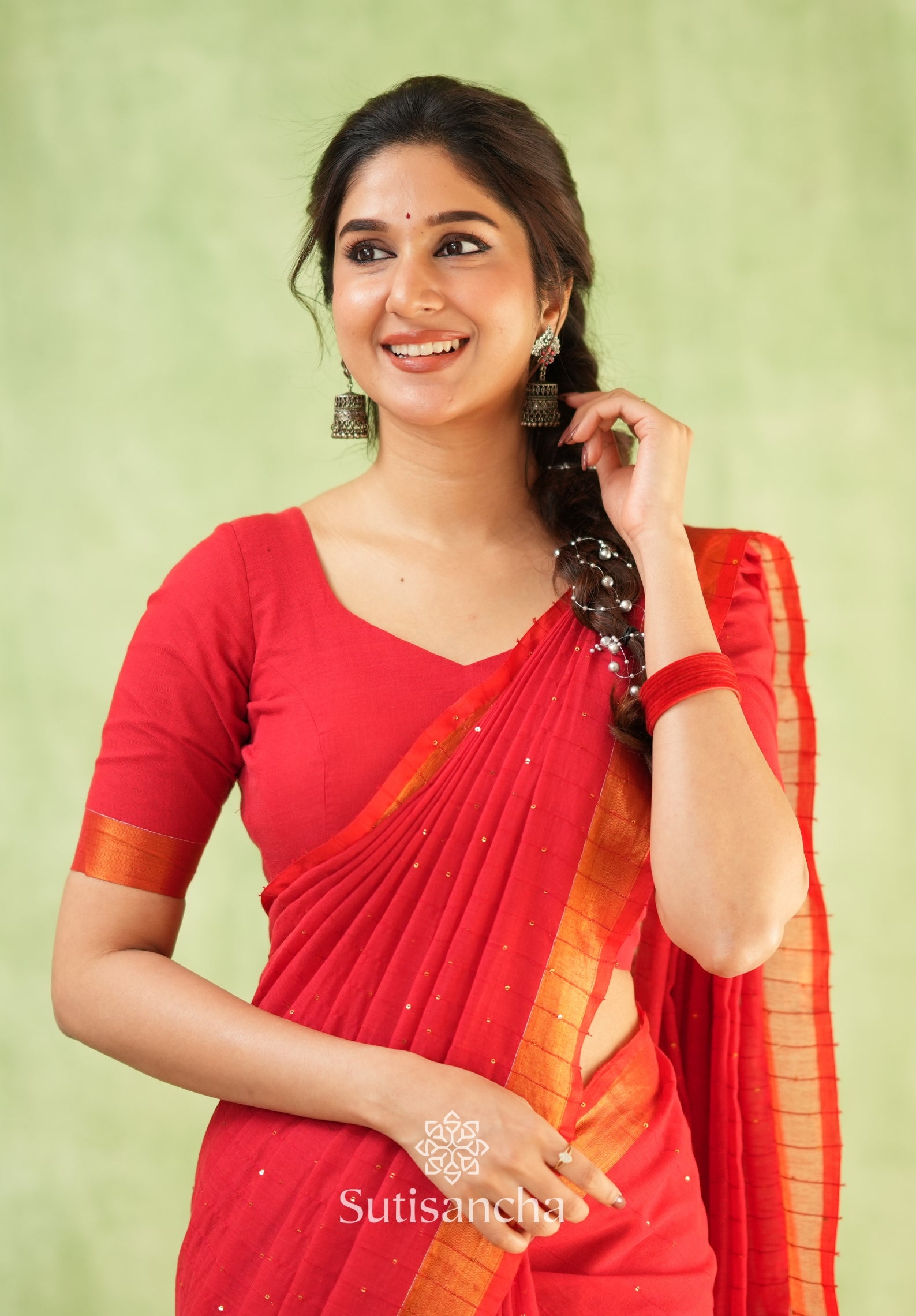 Sitaara Mul: Handwoven Sequin Elegance