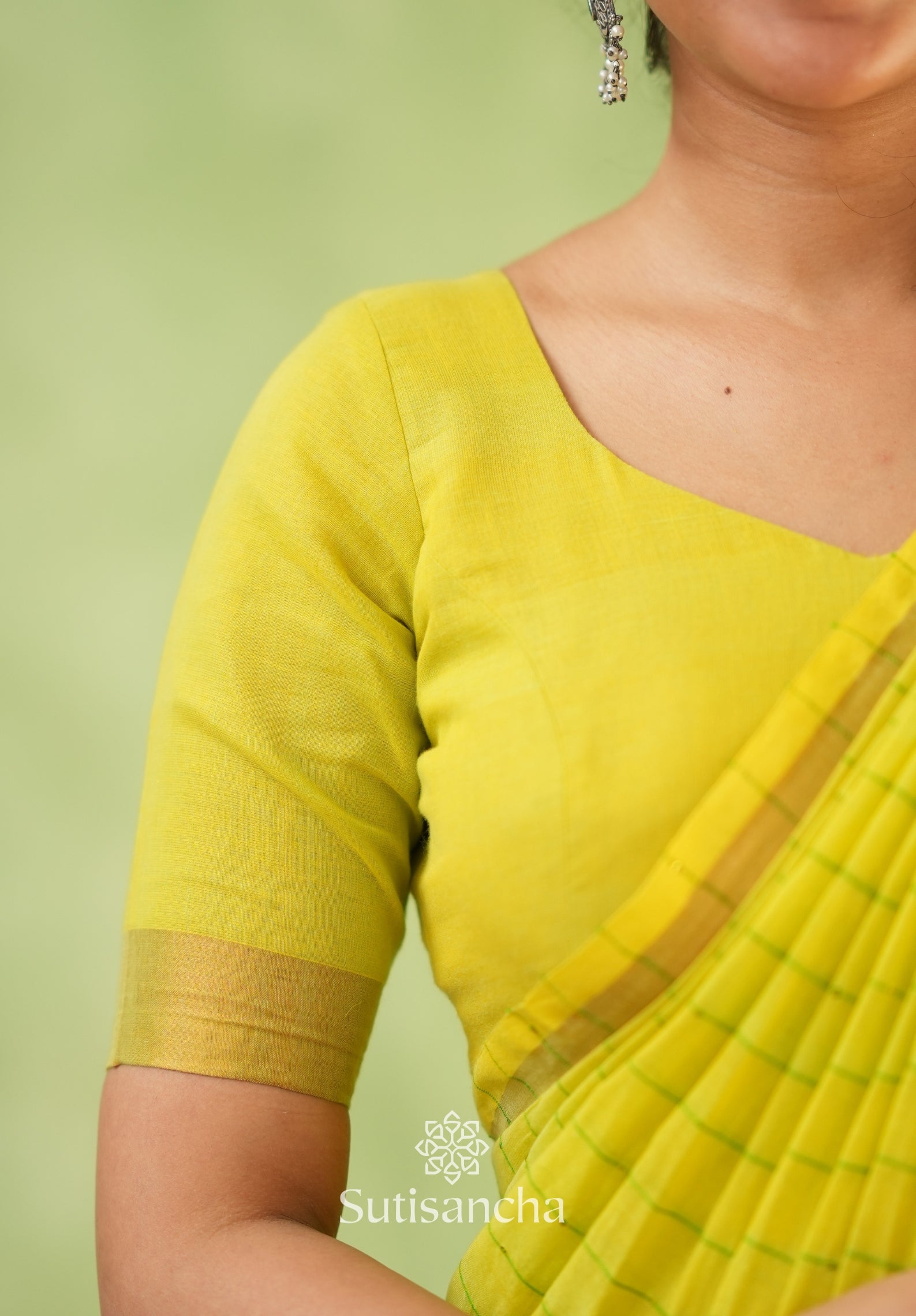 Sitaara Mul: Handwoven Sequin Elegance