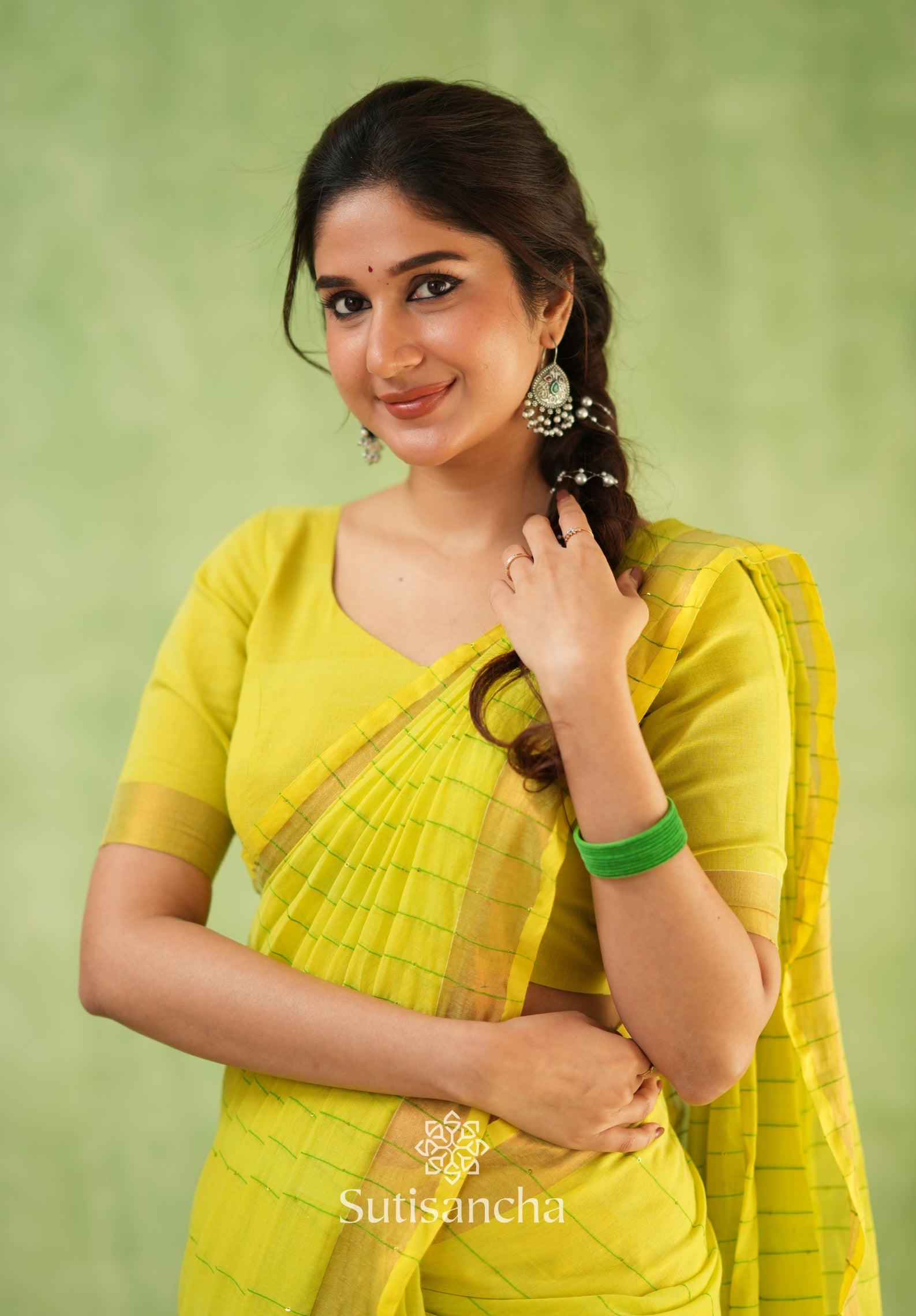 Sitaara Mul: Handwoven Sequin Elegance