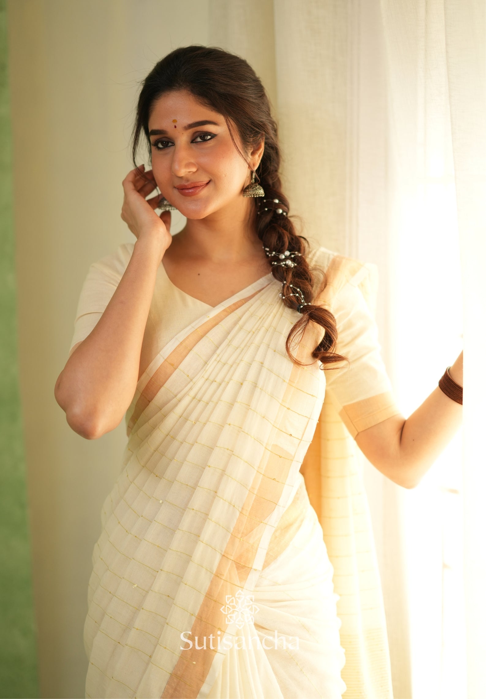 Sitaara Mul: Handwoven Sequin Elegance