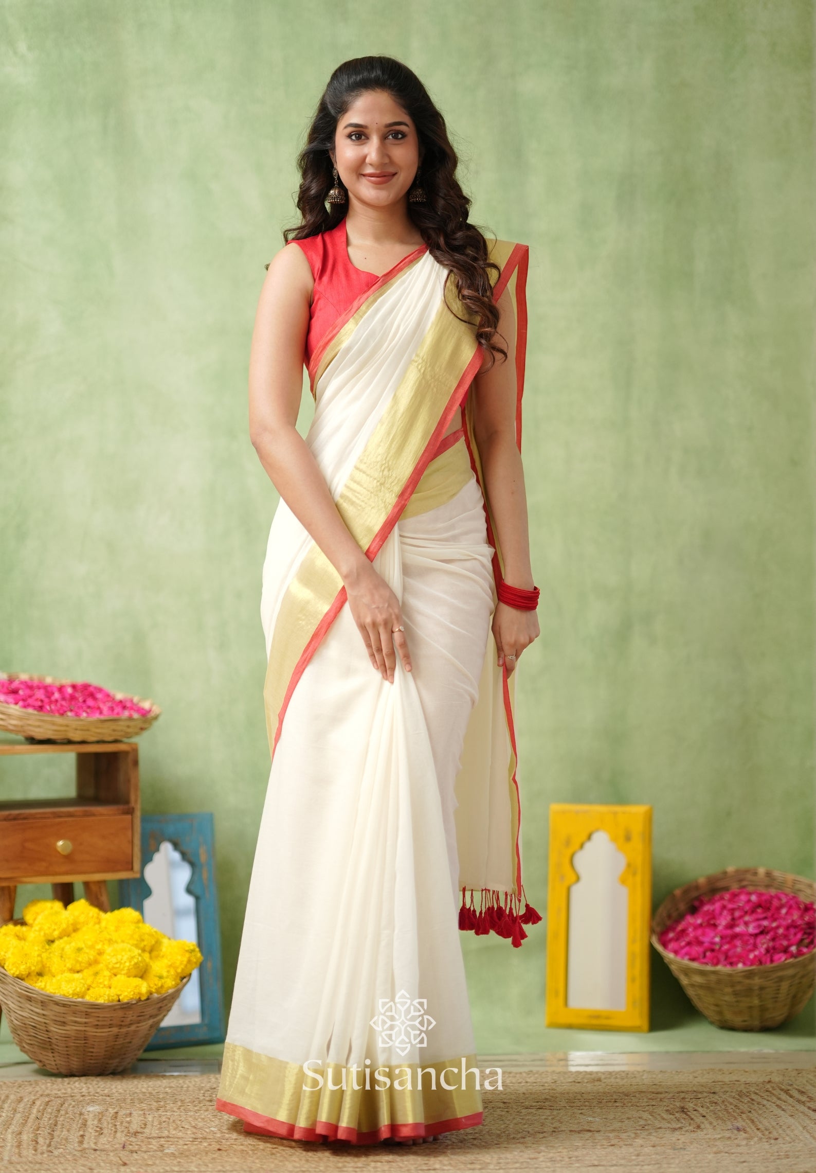Golden Edge Classic Mul Saree