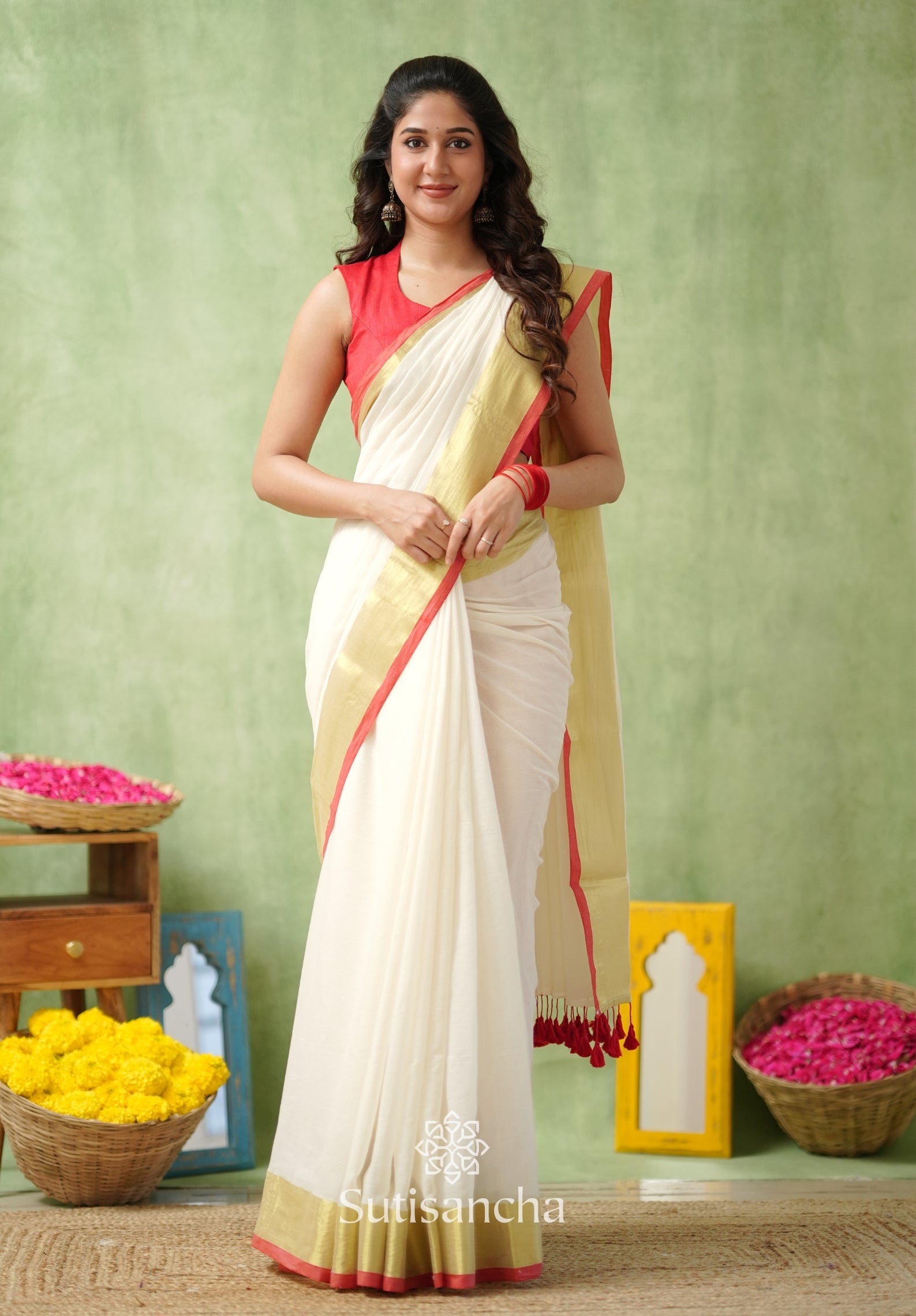 Golden Edge Classic Mul Saree