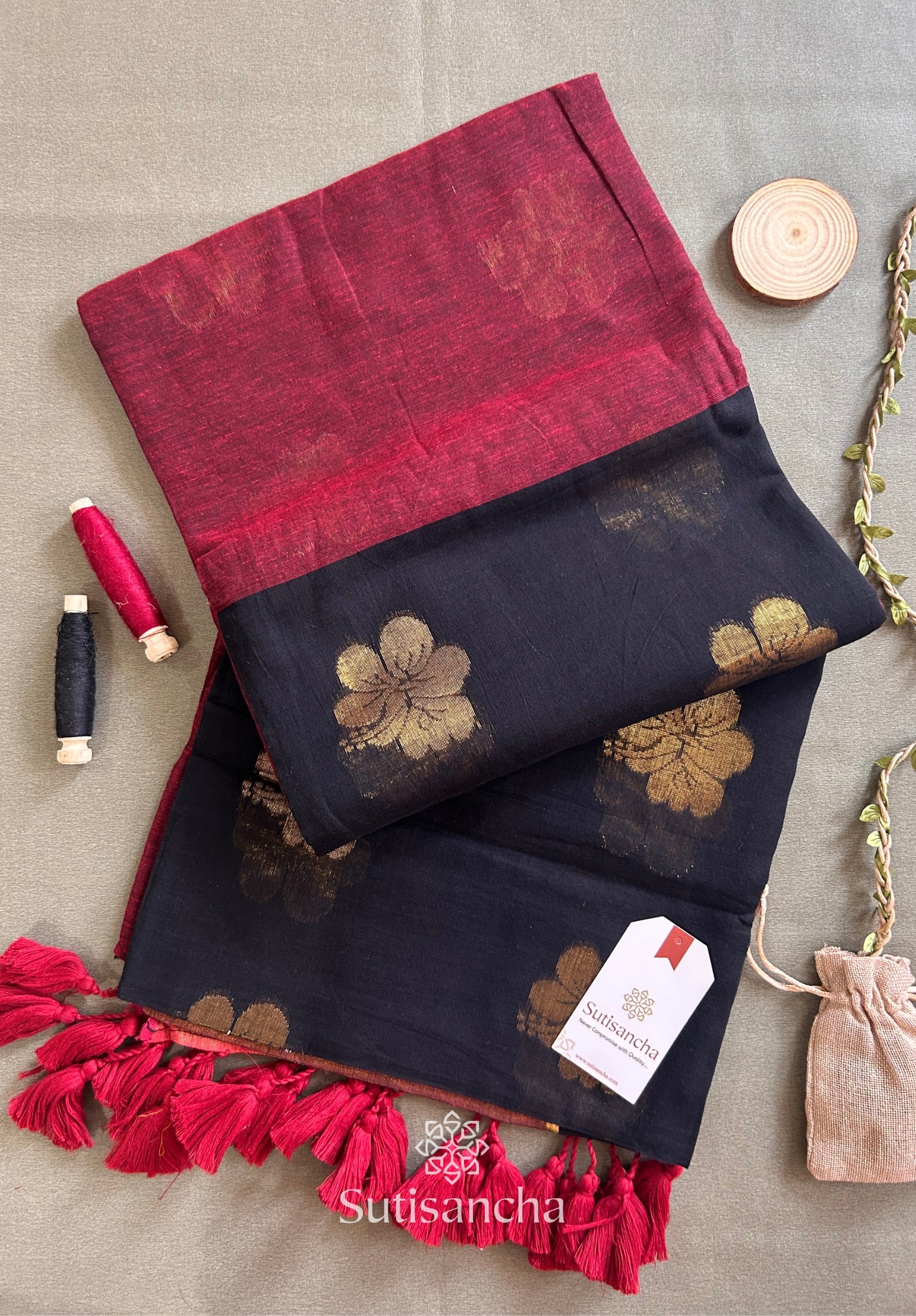 Sutisancha Rose-Design Signature Mul Cotton Saree