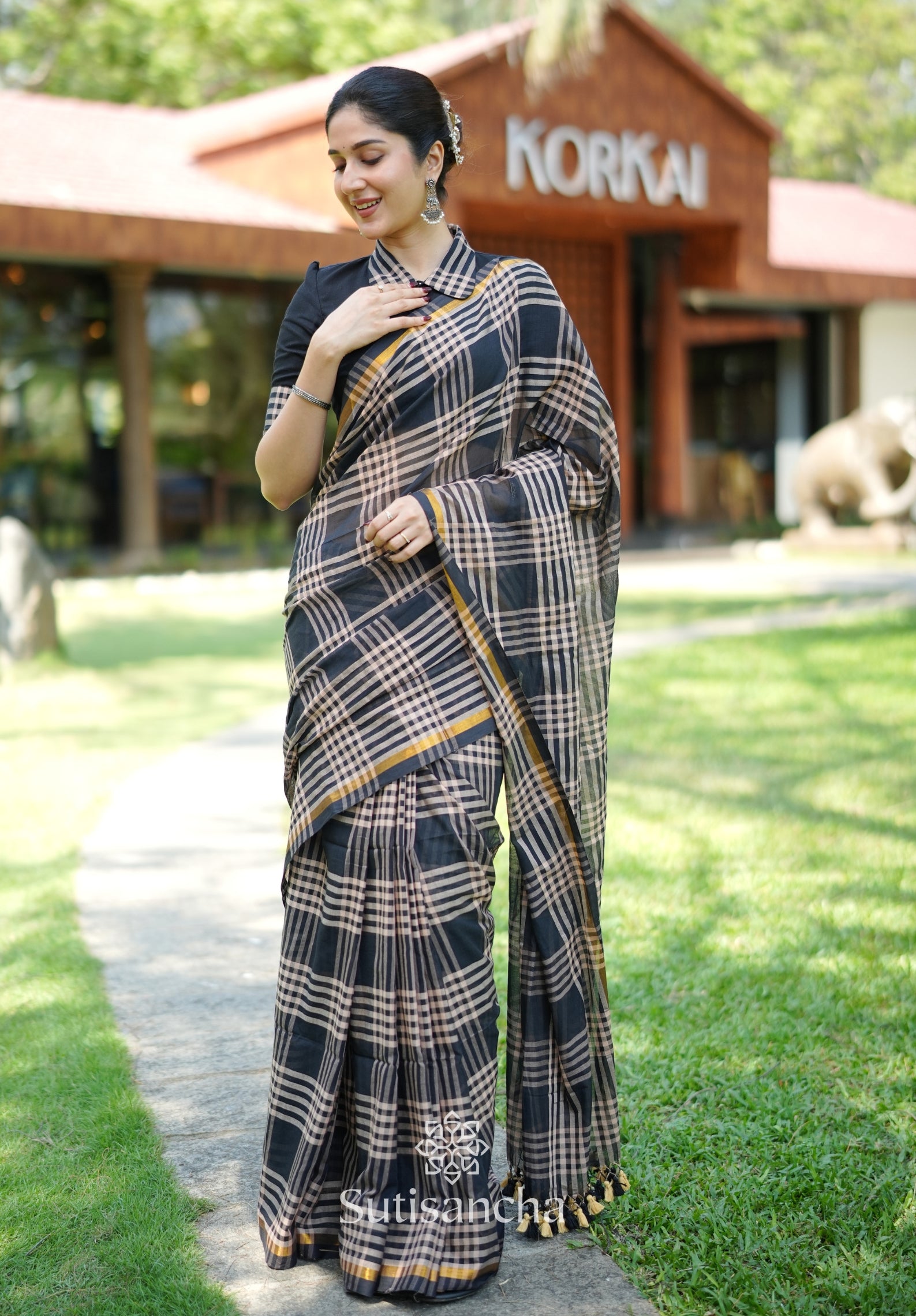 Black Loom Check Elegance Saree