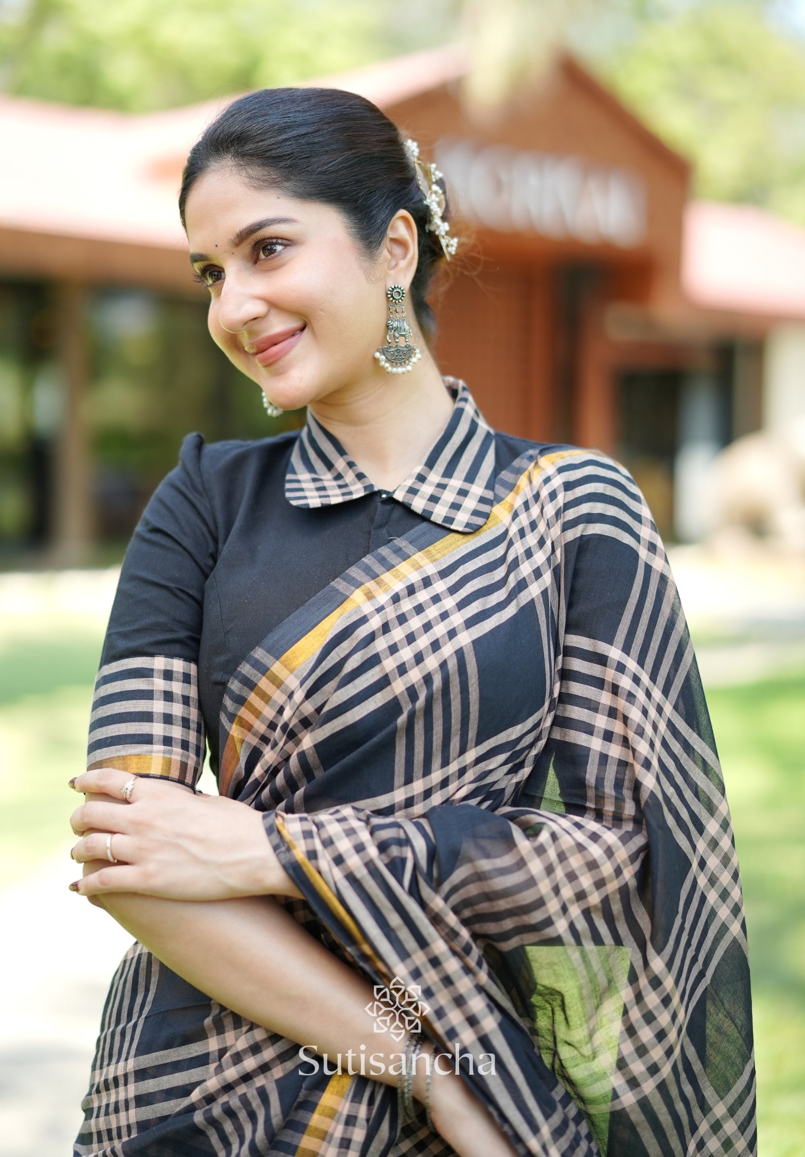 Black Loom Check Elegance Saree