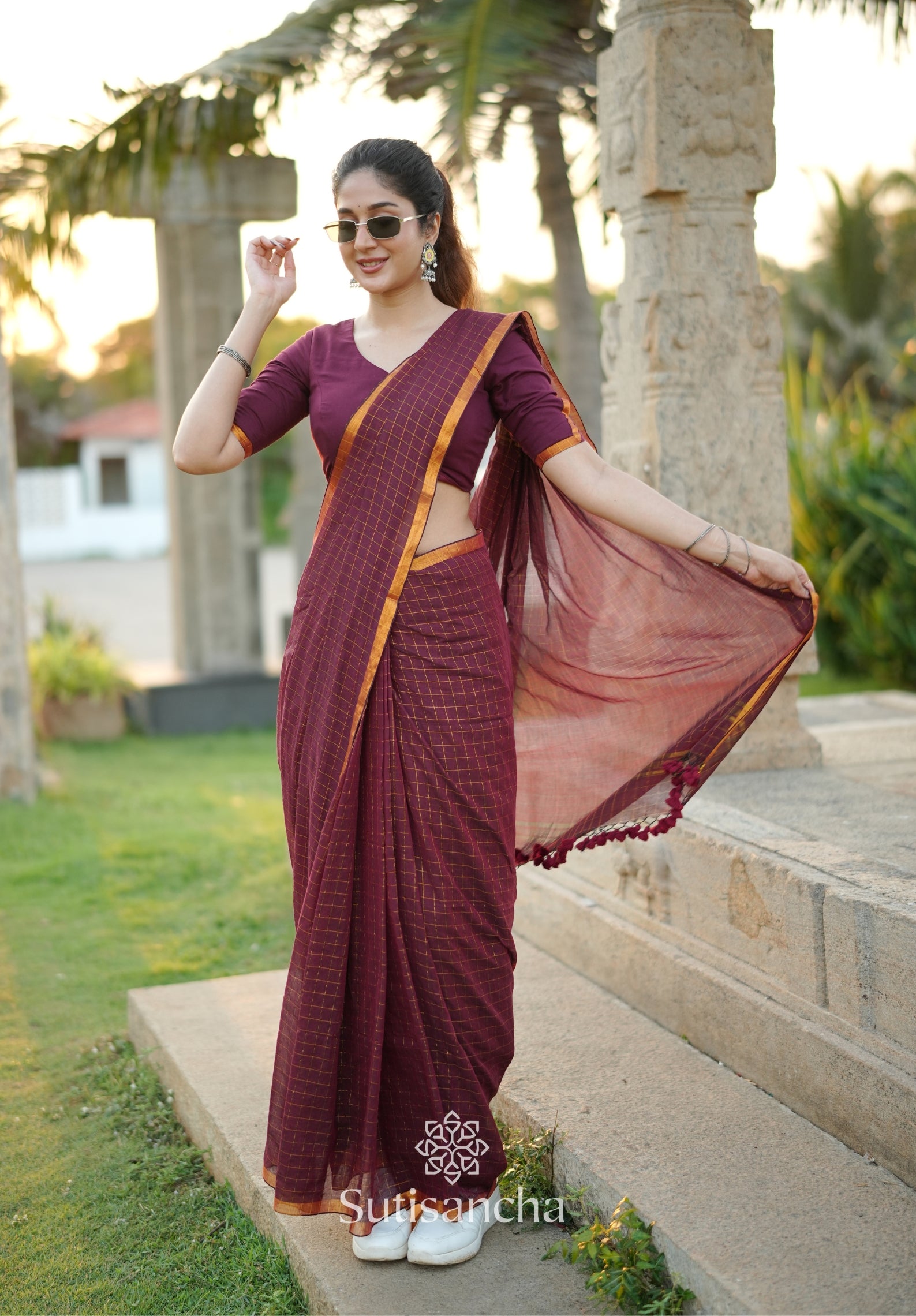 Golden Grid Classic Mul Cotton Saree