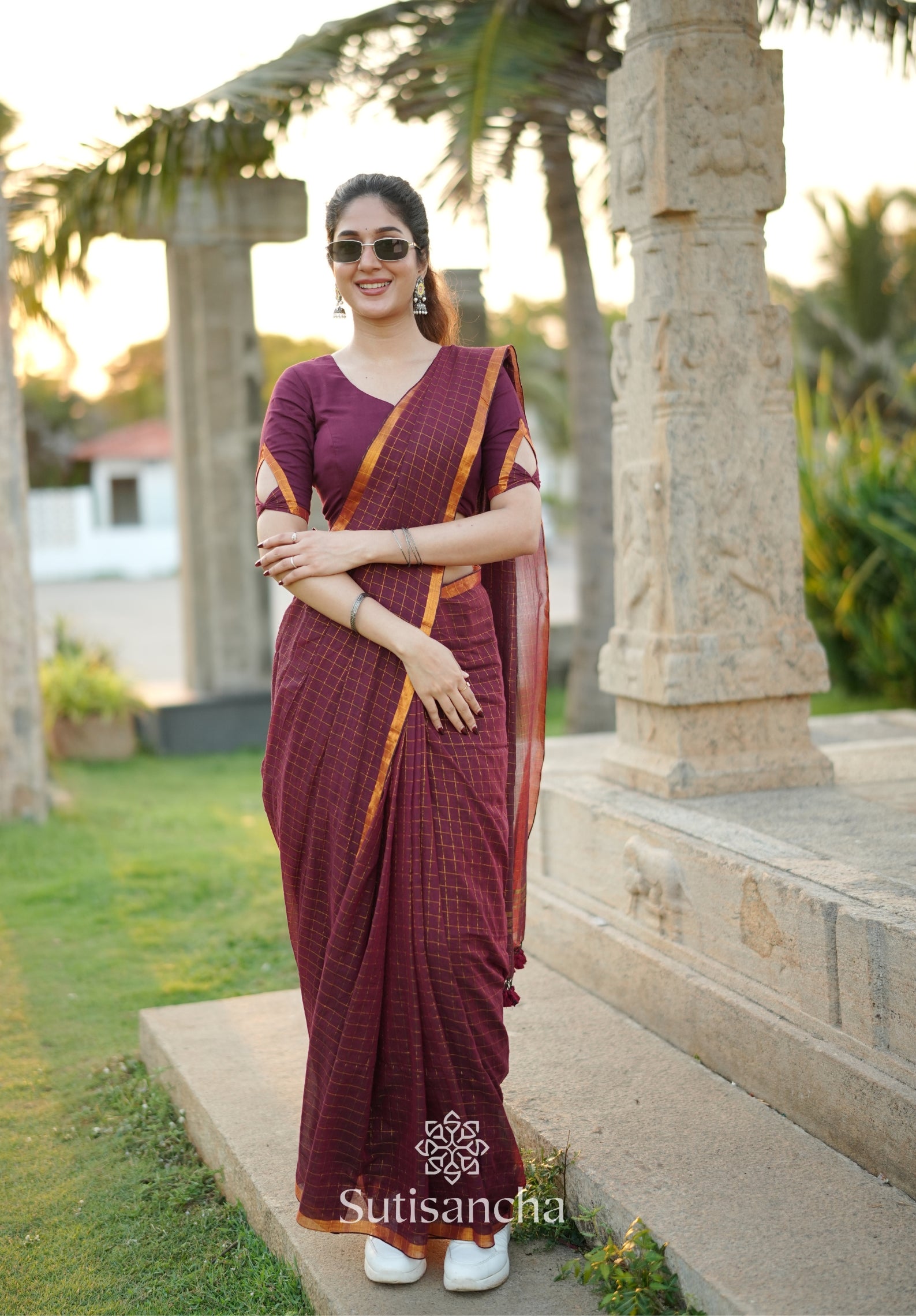 Golden Grid Classic Mul Cotton Saree