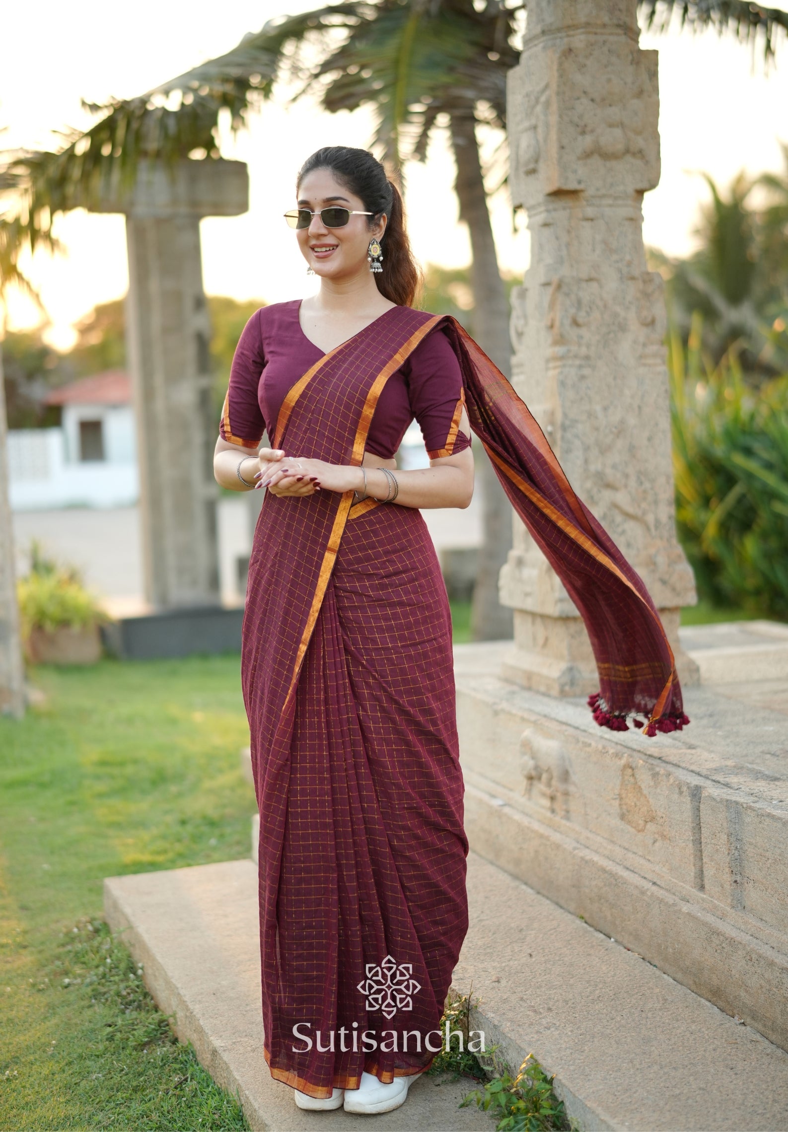 Golden Grid Classic Mul Cotton Saree